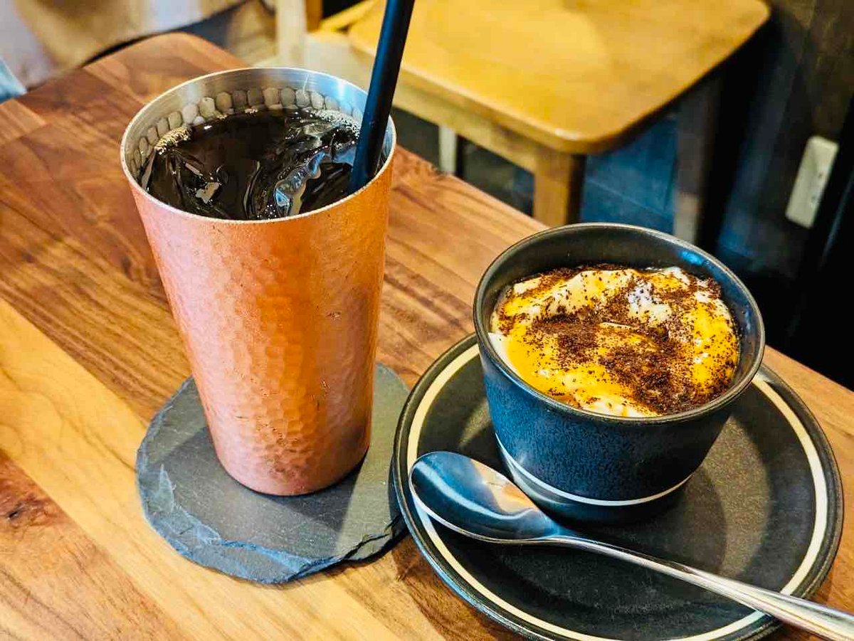 「ローキートーン」のカフェオレプリン(撮影=松岡洋平)