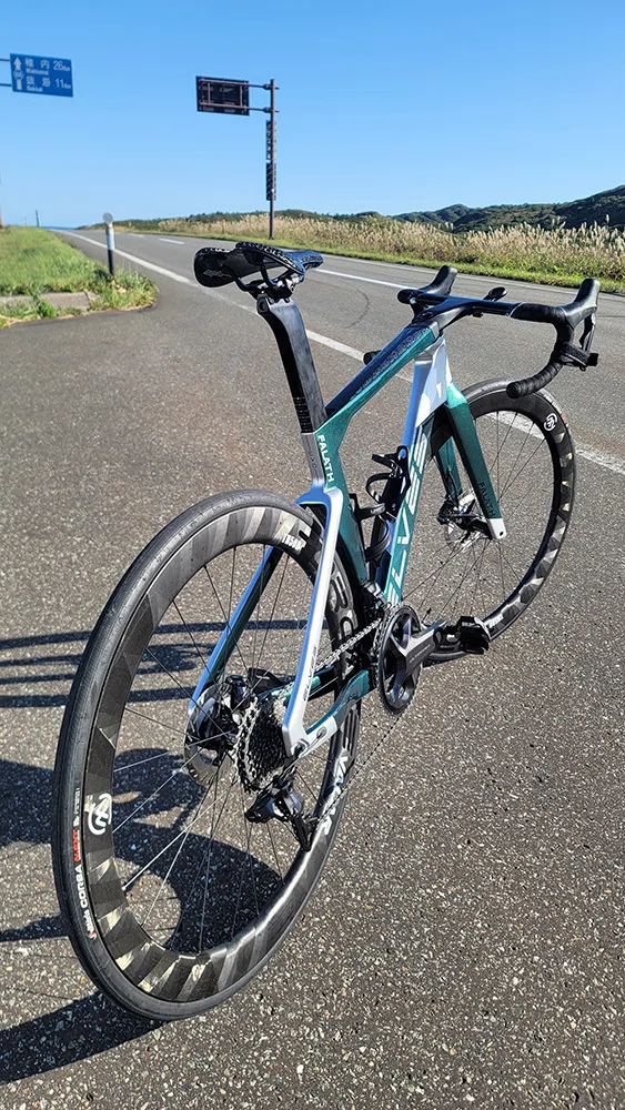 ロードバイク組み立てに挑戦！でも、ちょっと待って…｜ELVESBIKE JAPAN