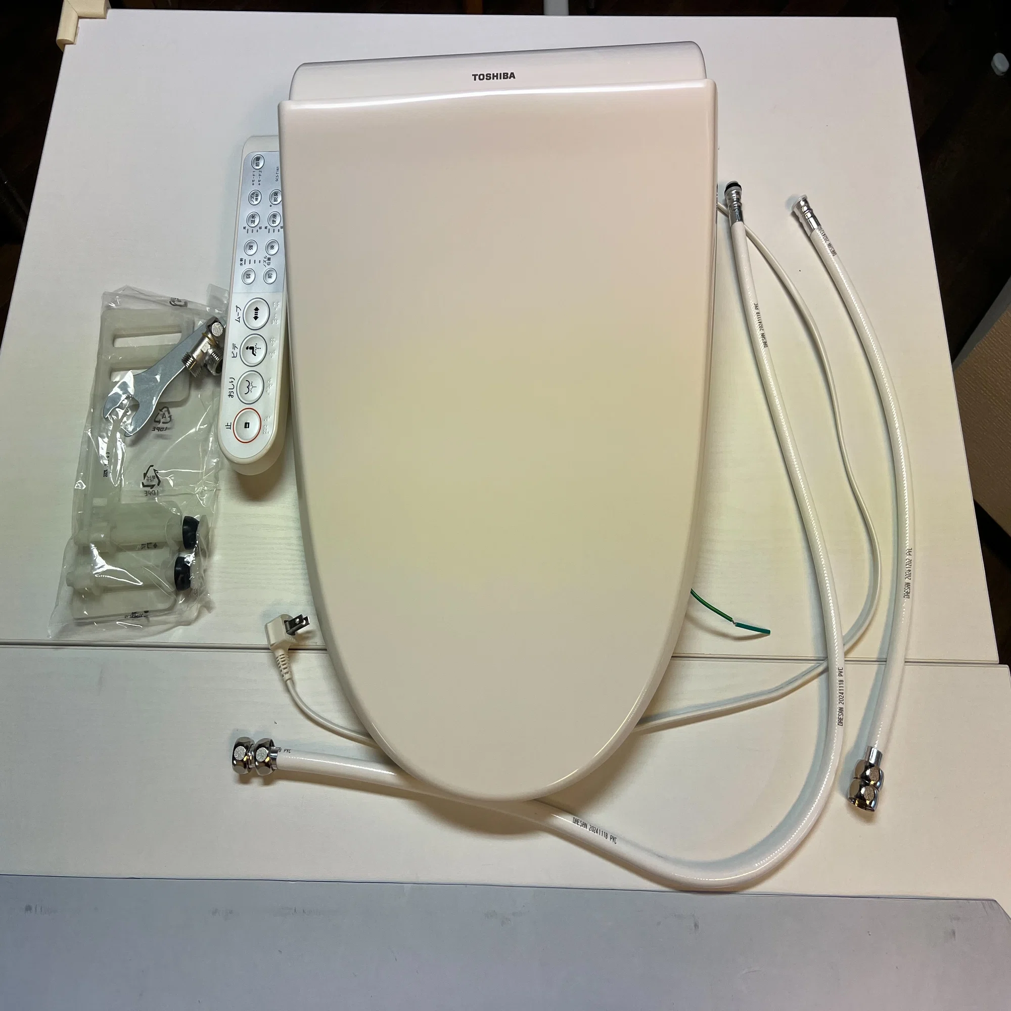 温水洗浄便座】東芝 温水洗浄便座 クリーンウォッシュ SCS-T161 