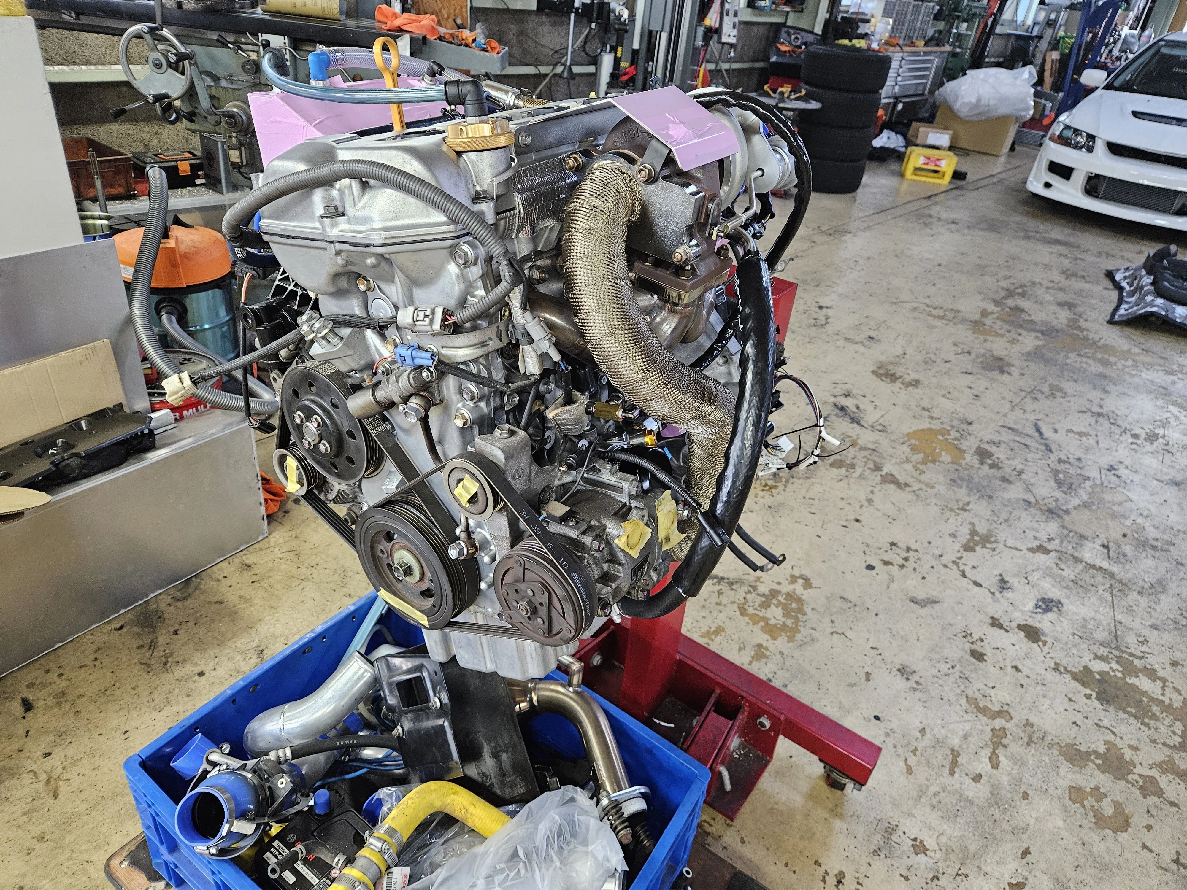 ZC32S スイフトスポーツ用トラスト製ボルトオンターボキットが車両に