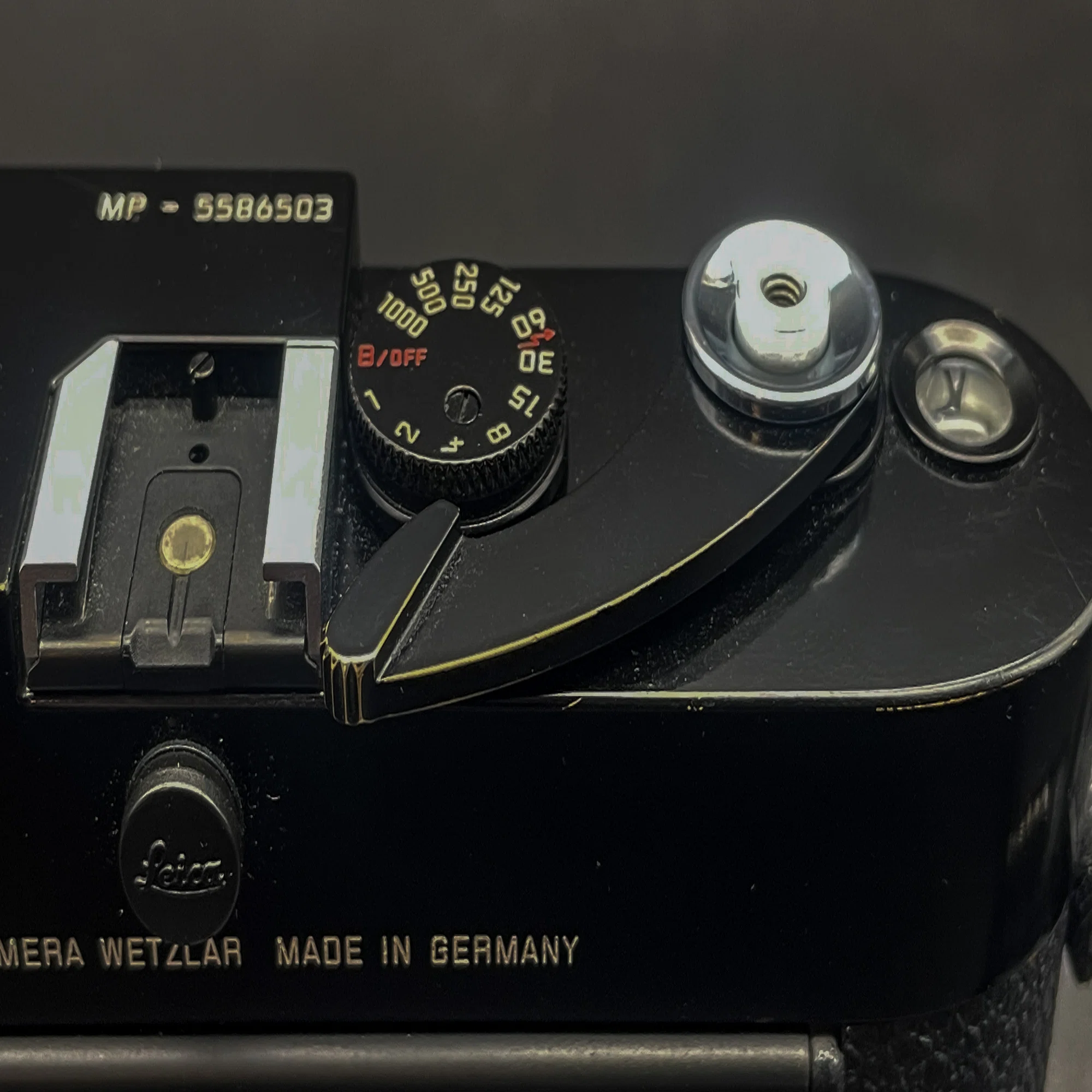LEICA MP 0.72 と LEICA M11-Dを愛でる楽しみ｜MOJA MOJA