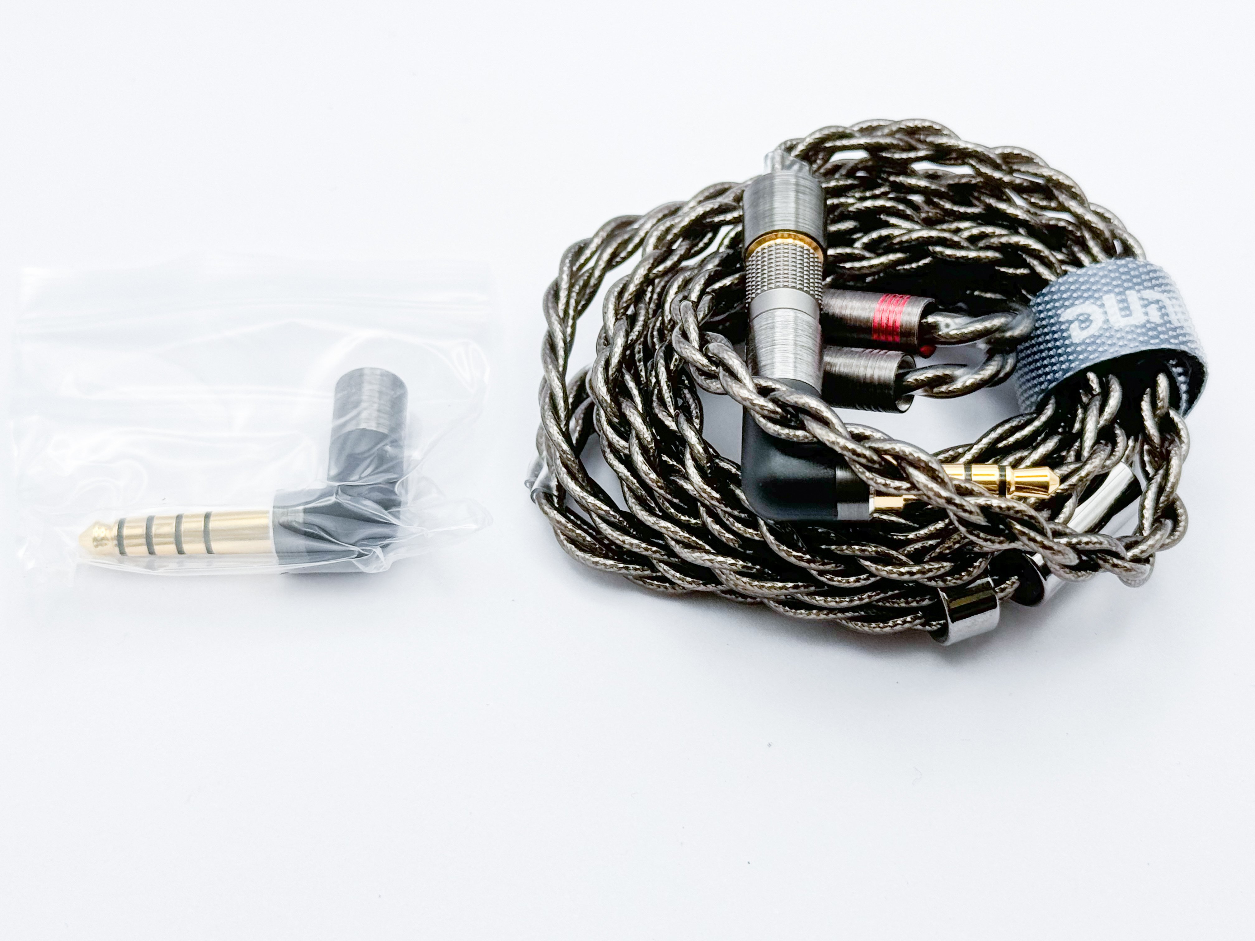 アンダー10万円最強候補！？最高の表現力と楽しさを併せ持つ『DUNU SA6