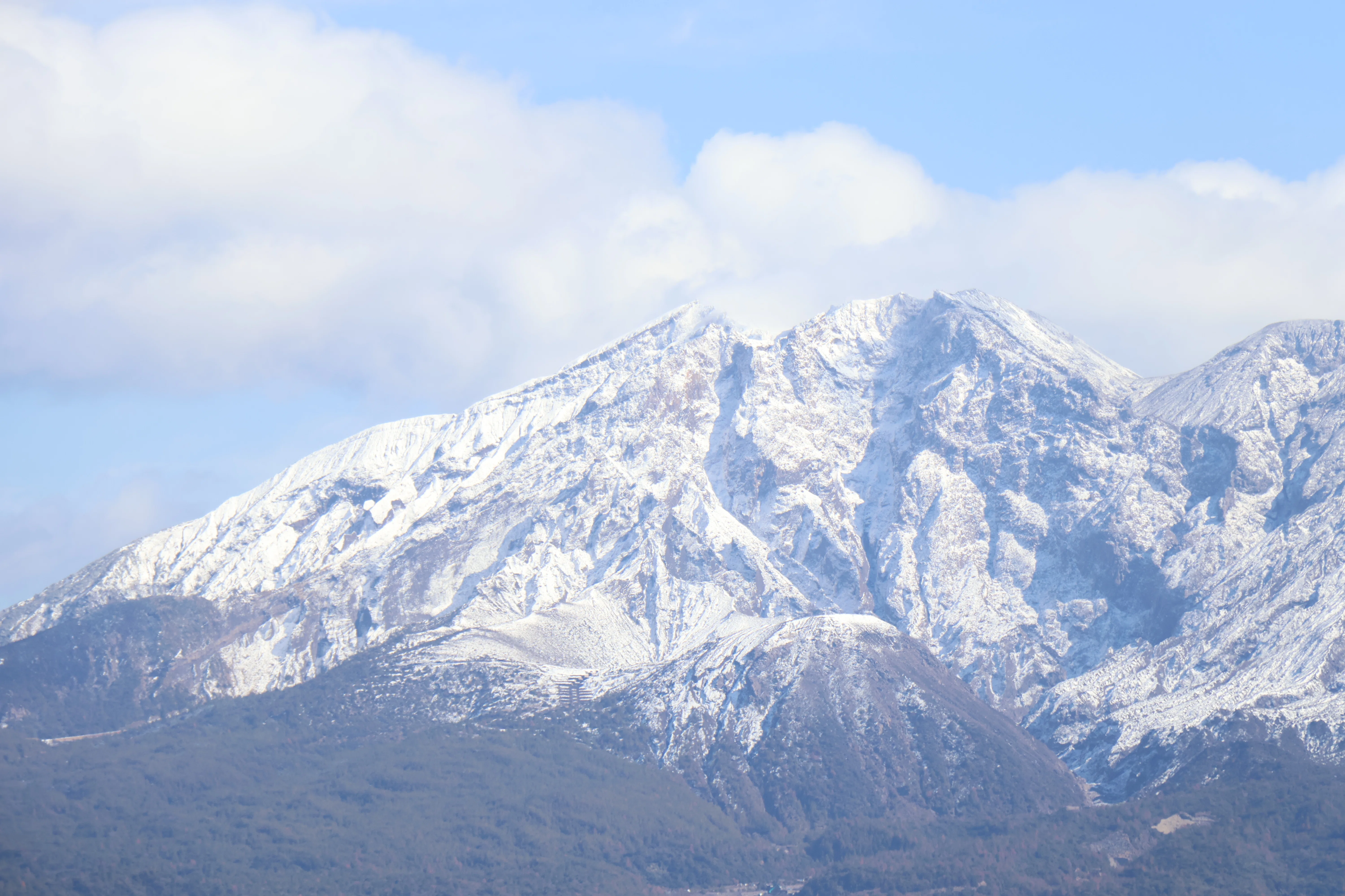 6日も雪の影響続く。桜島は雪が積もる｜鹿児島地域交通通信社 公式note