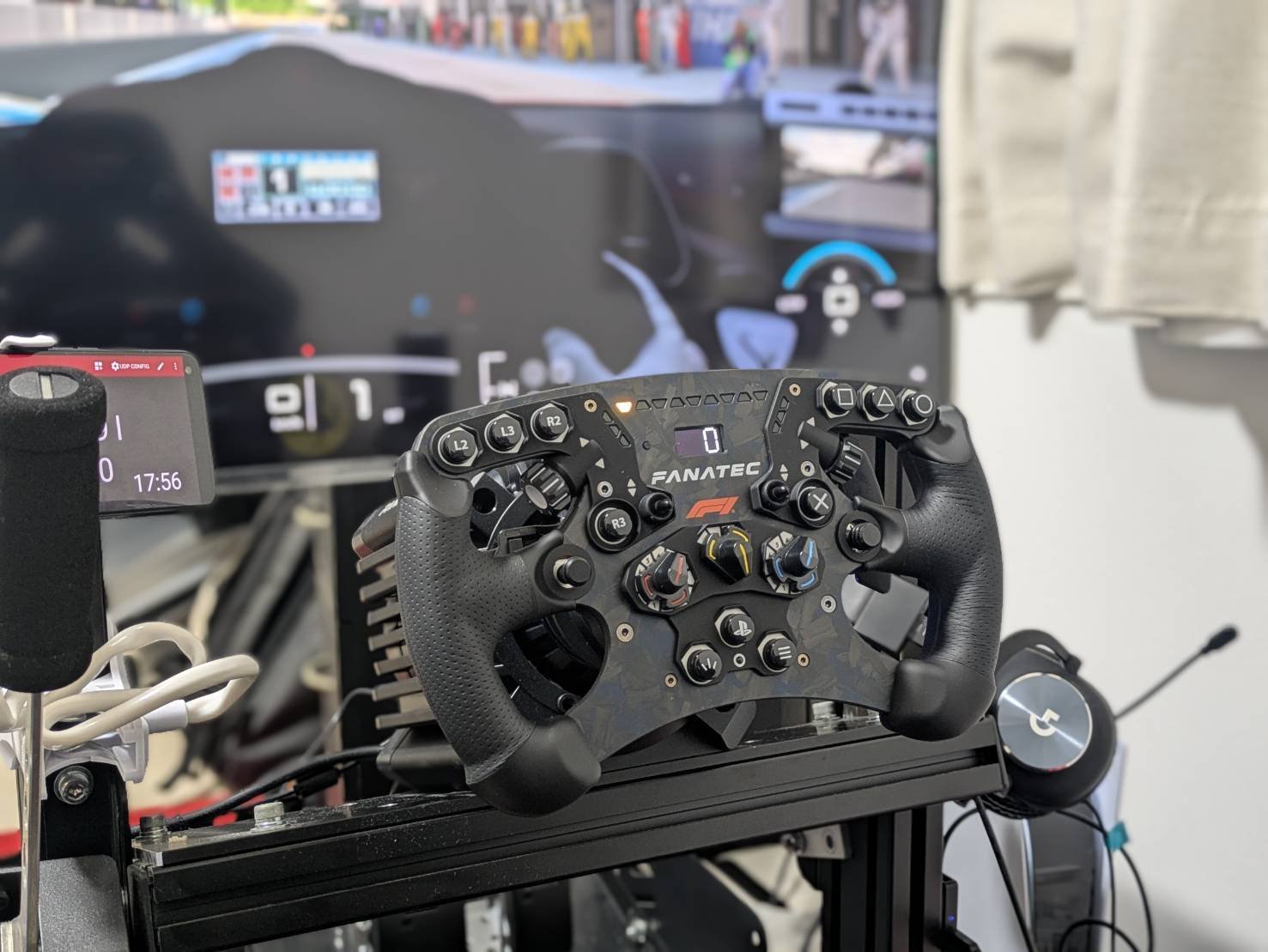GT7用筐体】FANATEC ClubSport Racing Wheel F1ステアリング|岡田衛 GT7用筐体】FANATEC ClubSport Racing Wheel F1ステアリング|岡田衛