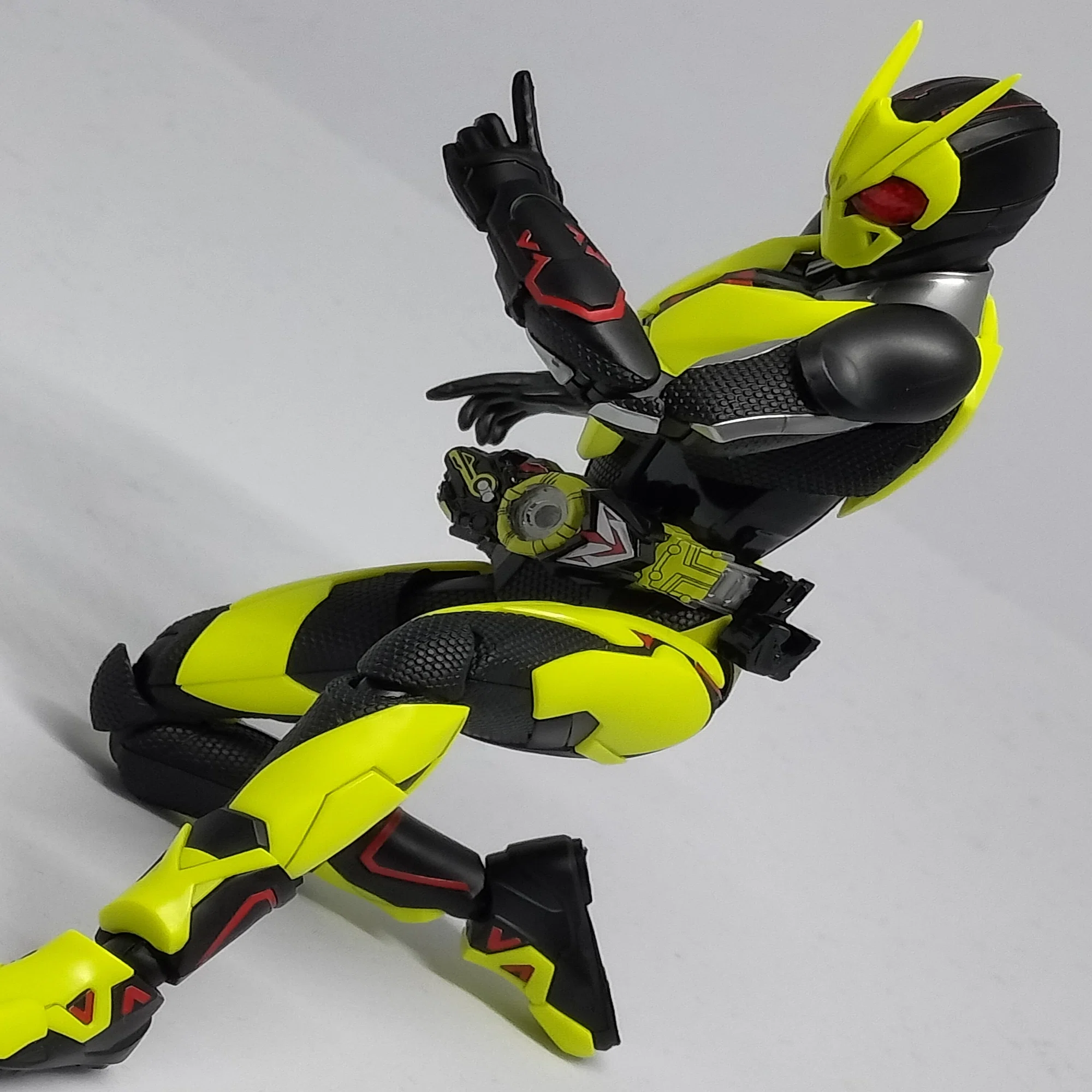 Figure-rise Standard 仮面ライダーゼロワン ライジングホッパー｜ノアス