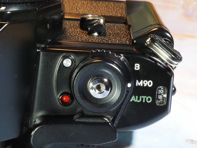 カメラ沼の深淵」 Nikon EM｜saphirinus