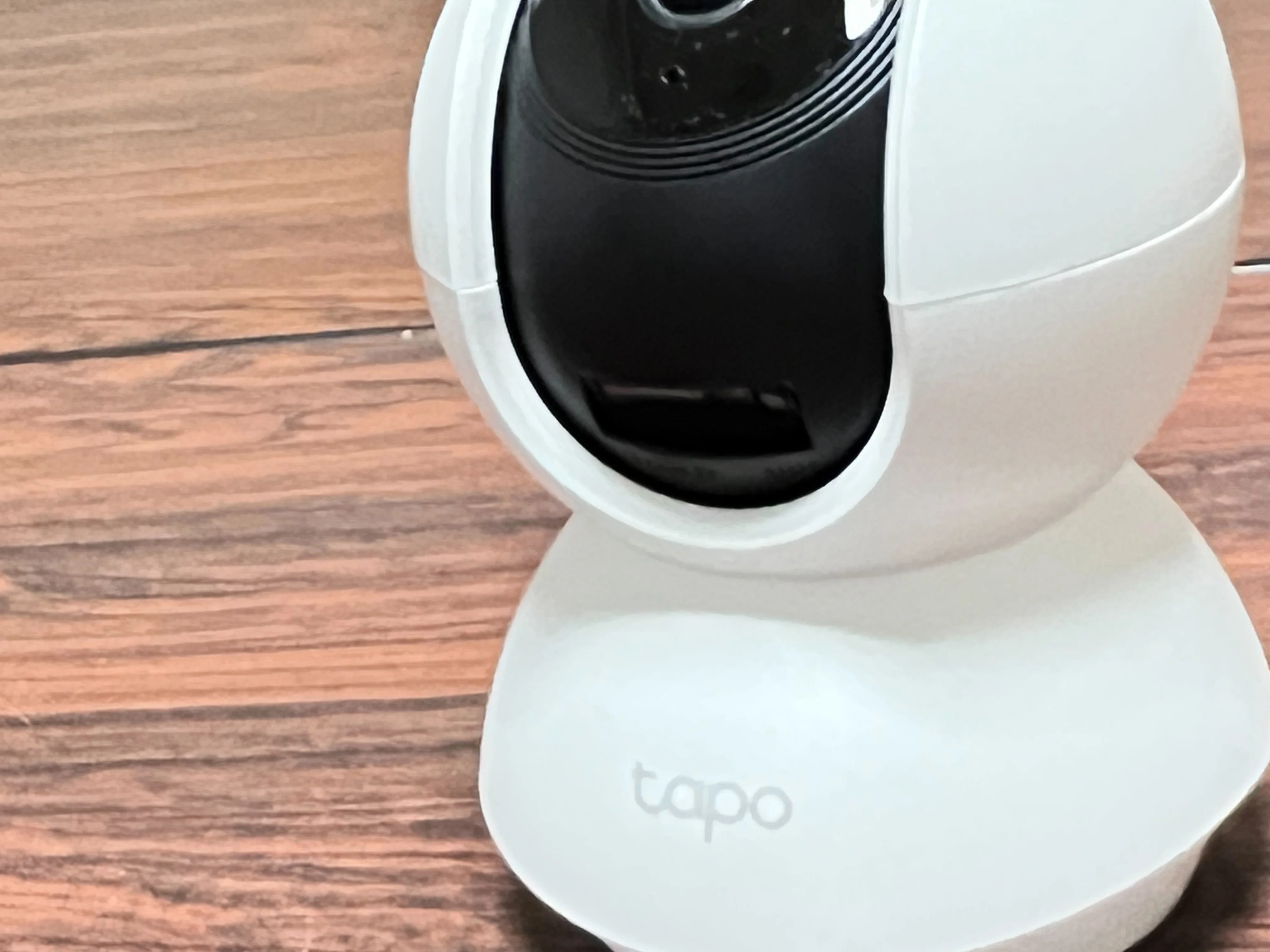 屋内用 防犯カメラ】ペットと家の安心を守る！TP-Link Tapo C200の魅力