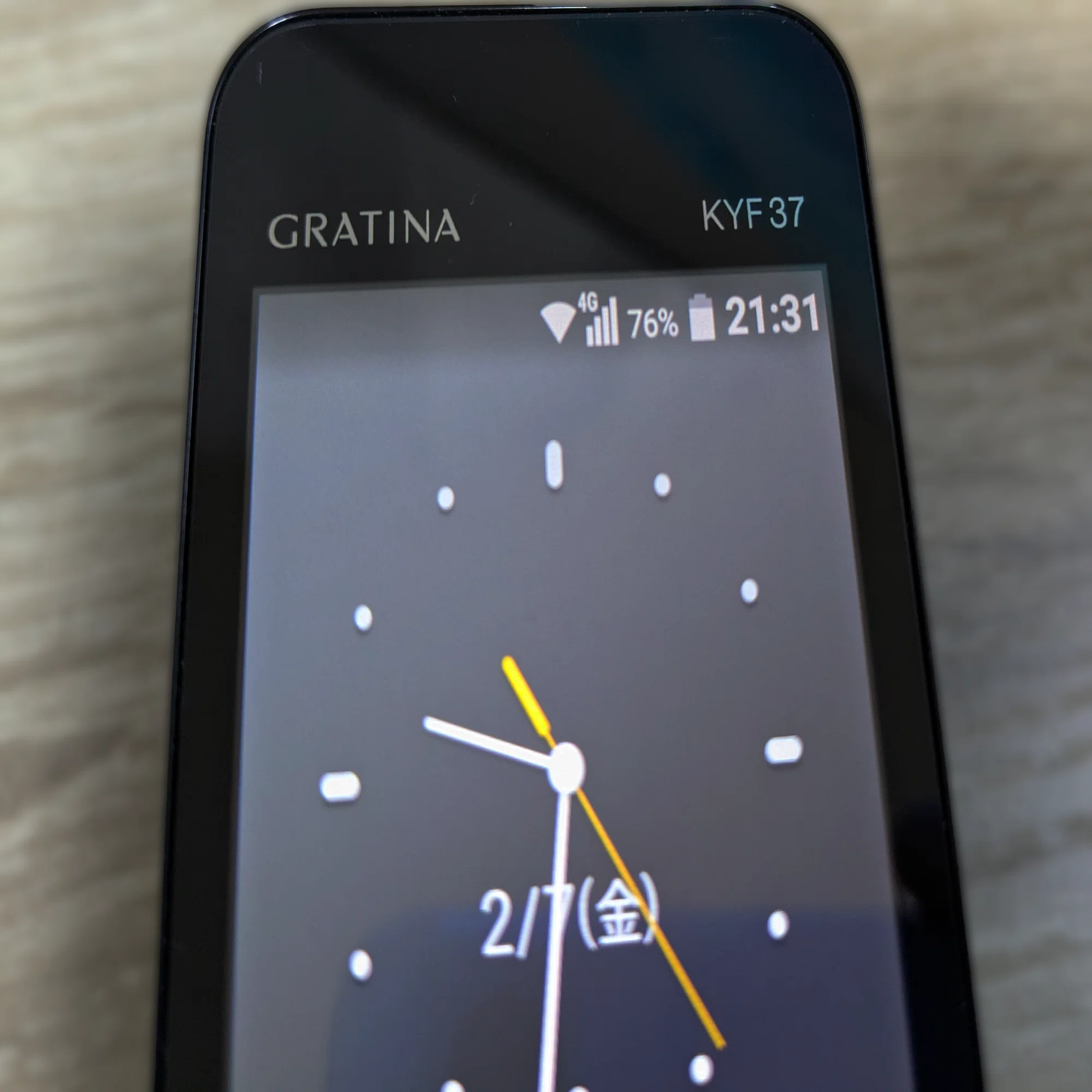 ガラケーを使ってみたい GRATINA KYF37｜Ki