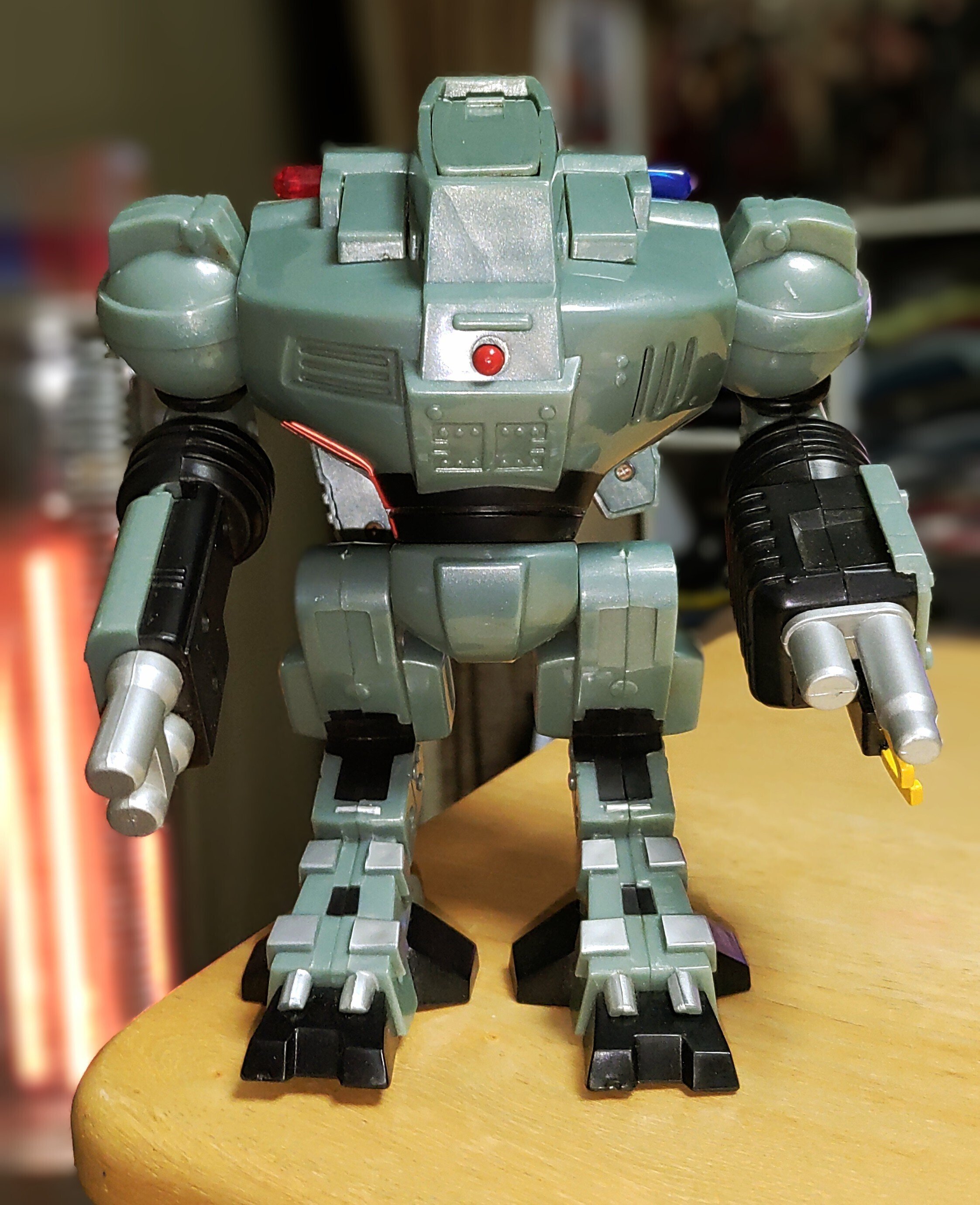 ロボコップ』より ED-509 REXOR 【TOY ISLAND】｜K3-O2