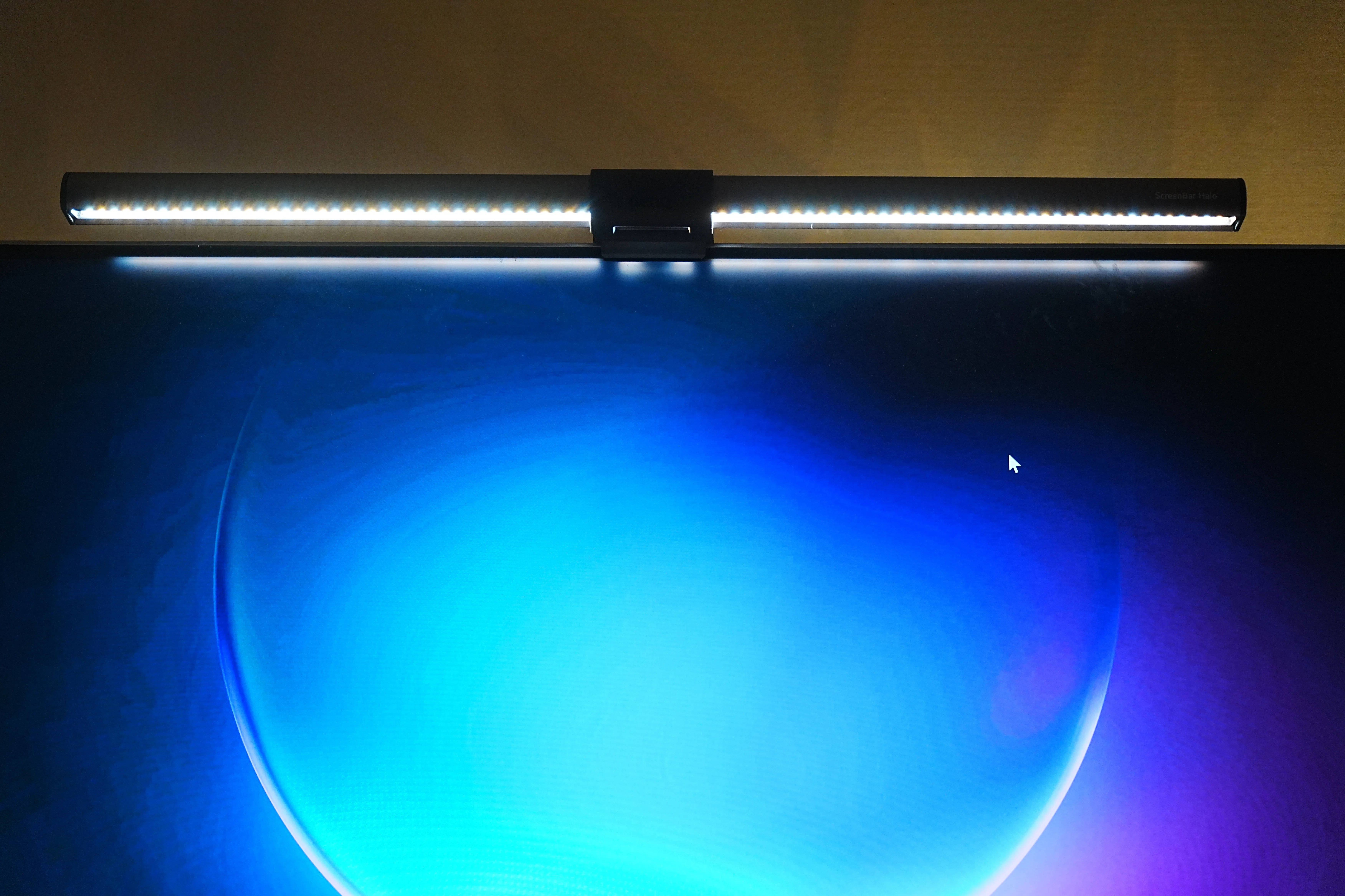 モニターライトは本当に必要なのか。BenQ Haloレビュー｜クラシキログ