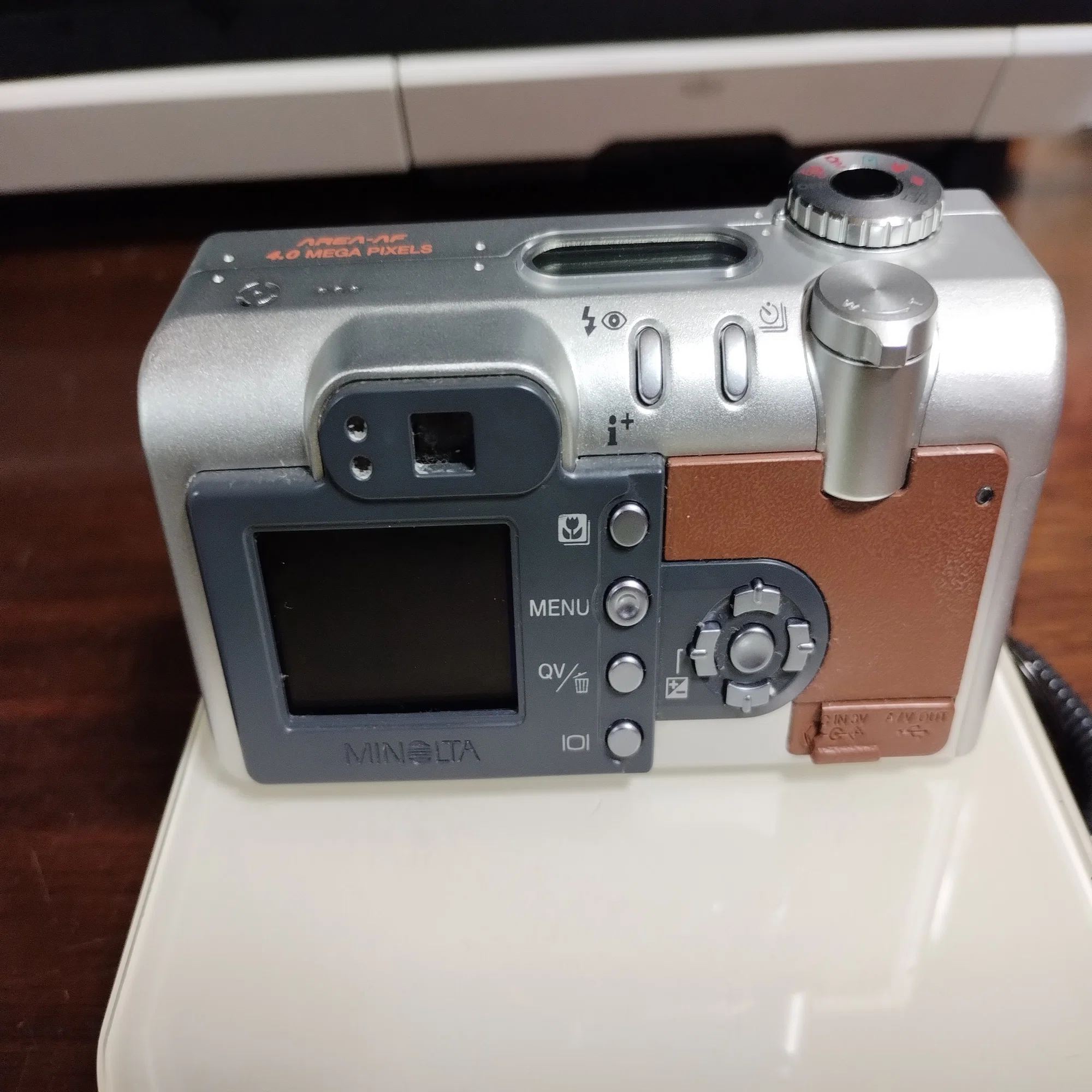 古いデジタルカメラを買いました｜林白果