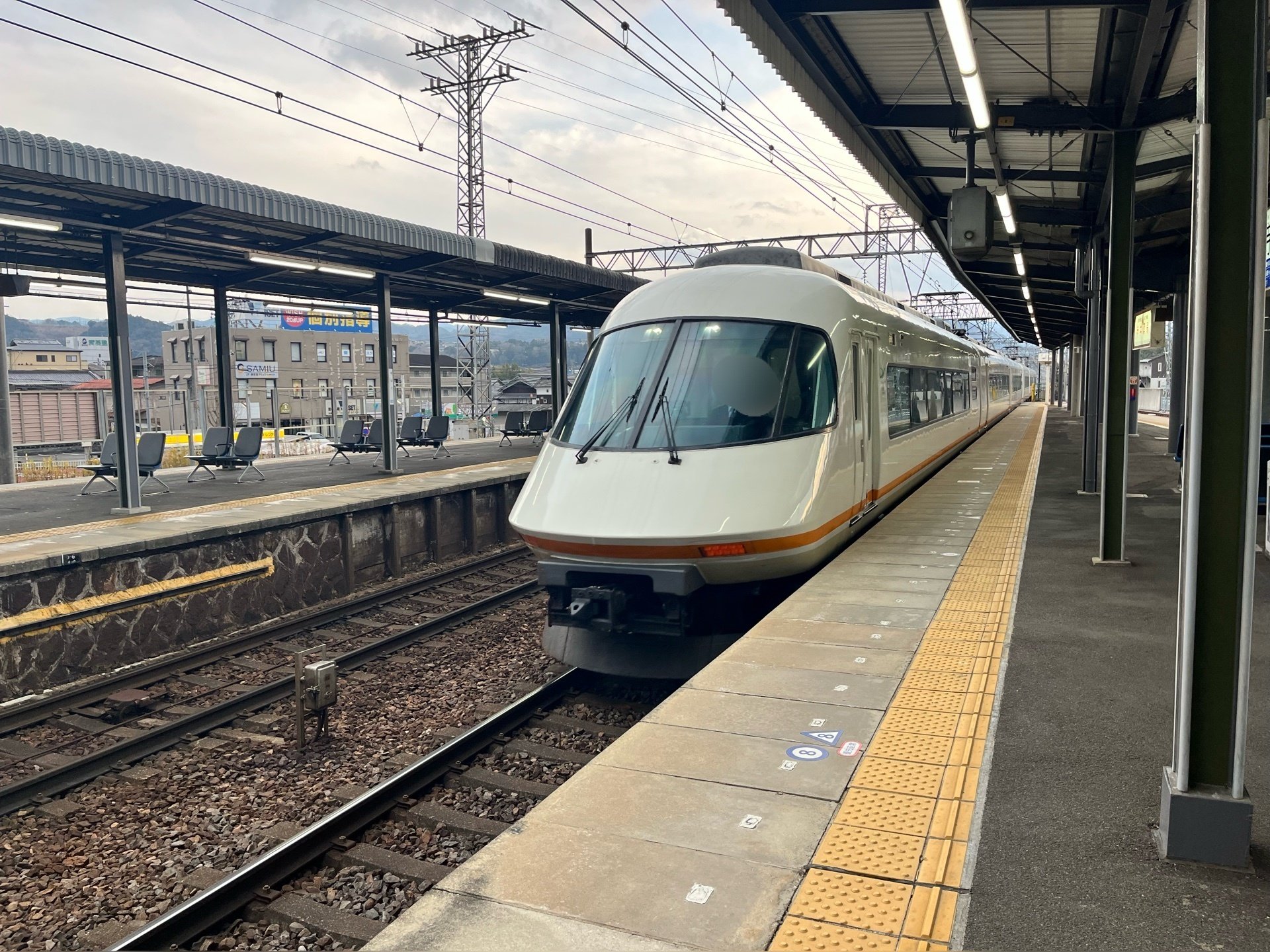 車内デザインレポート#1 近鉄21000系 アーバンライナーplus 車内デザインレポート#1 近鉄21000系 アーバンライナーplus