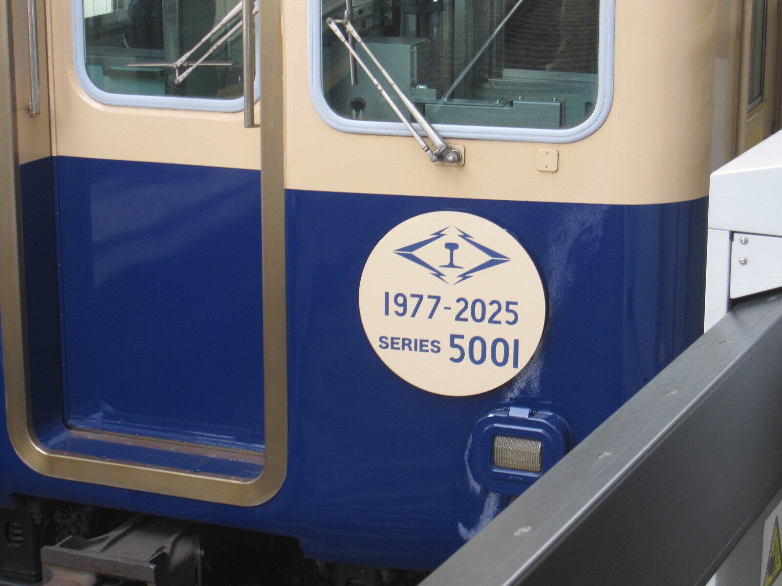 阪神5001形「青胴車」有終の美を飾る|takewaniphoto 阪神5001形「青胴車」有終の美を飾る|takewaniphoto