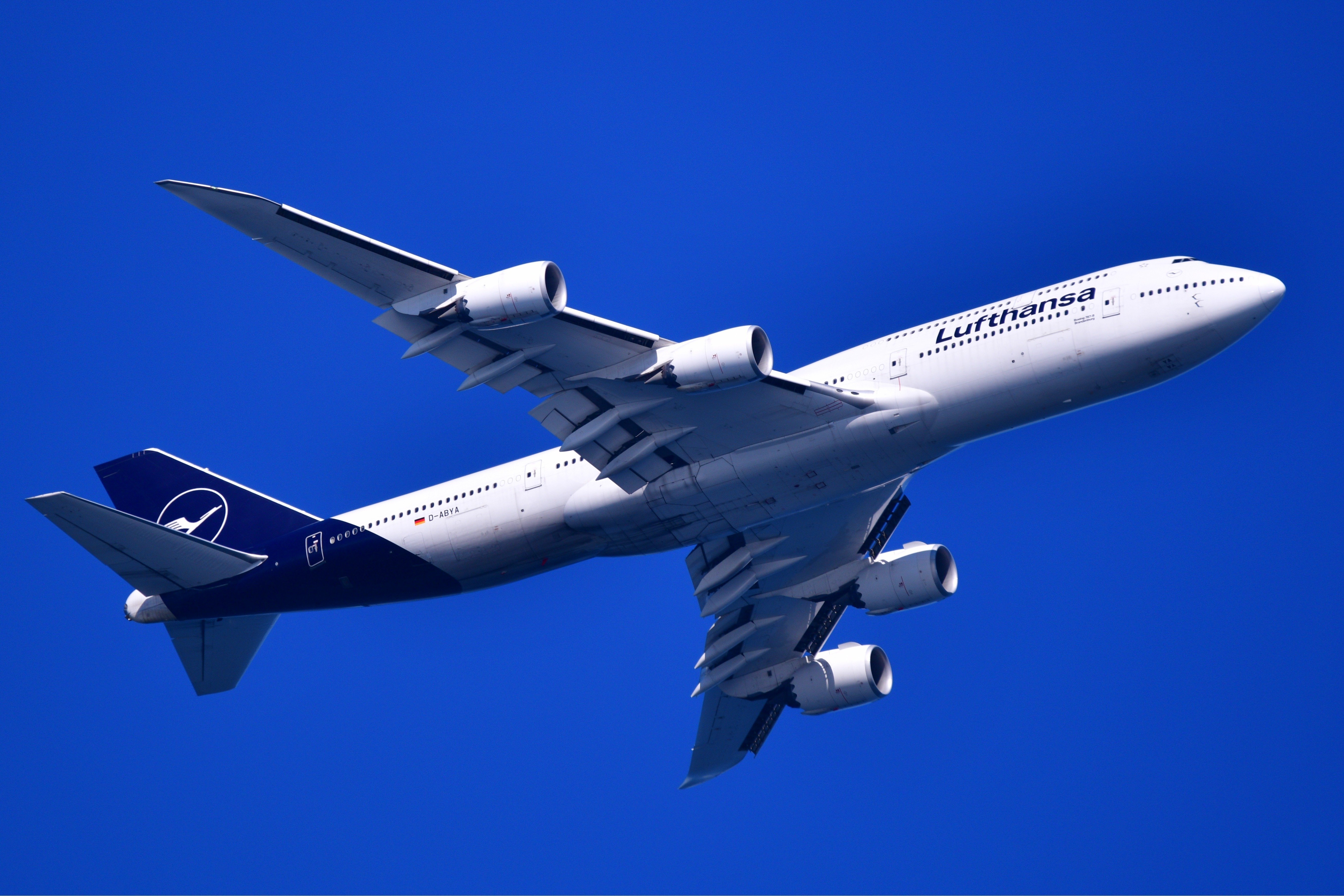 海ほたるでルフトハンザの747-8(D-ABYA)を撮った一日 海ほたるでルフトハンザの747-8(D-ABYA)を撮った一日