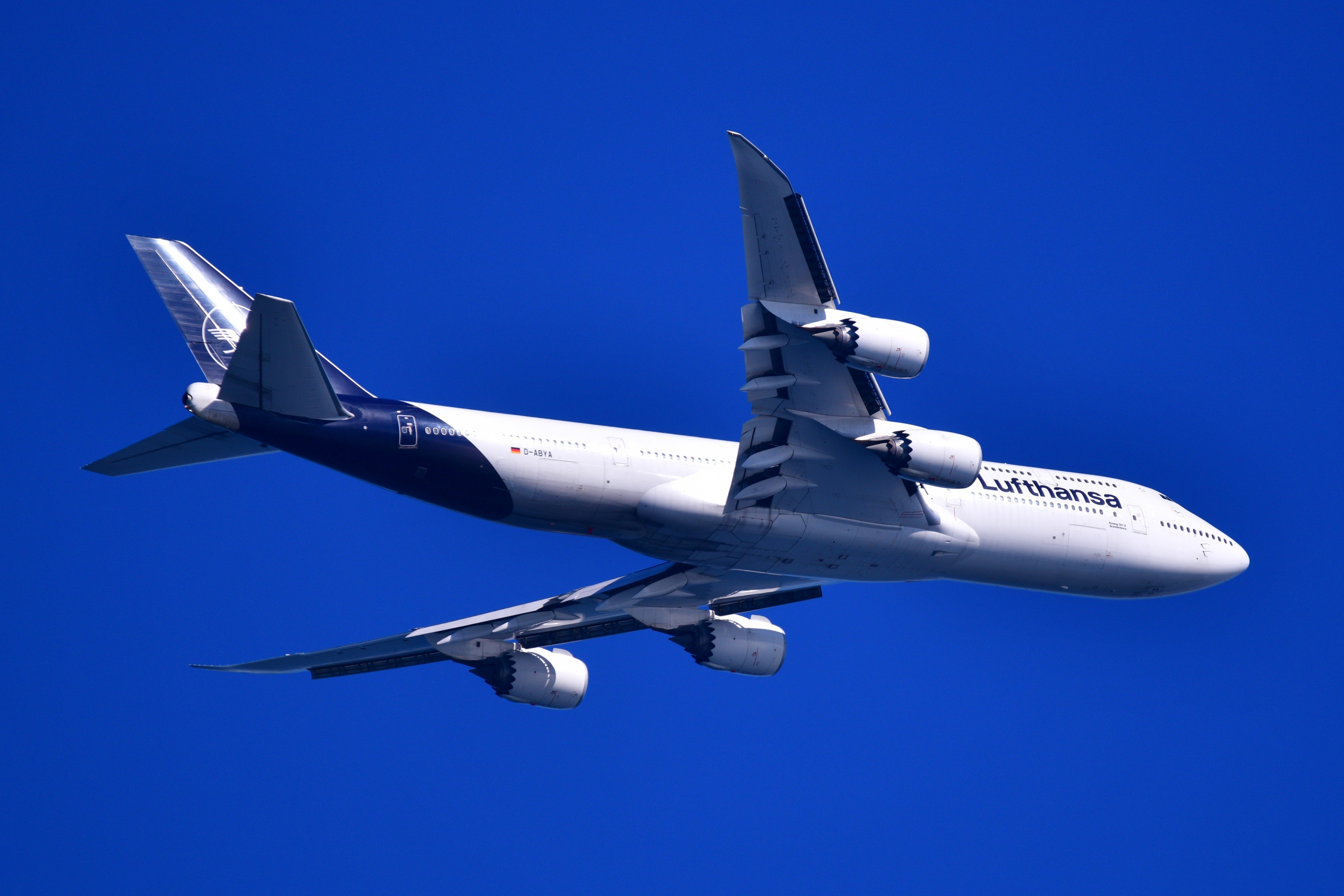 海ほたるでルフトハンザの747-8(D-ABYA)を撮った一日 海ほたるでルフトハンザの747-8(D-ABYA)を撮った一日