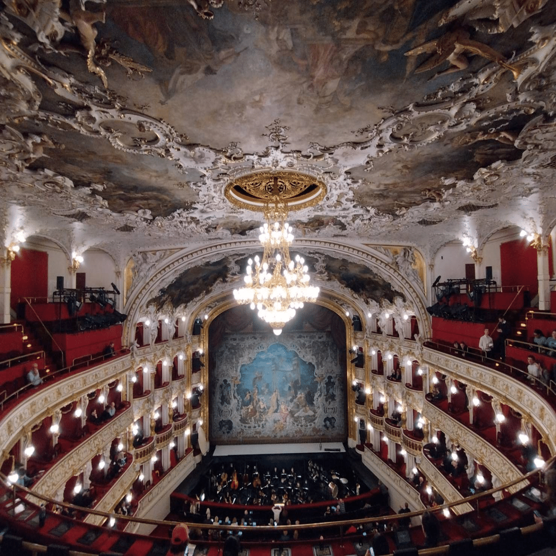 Vol.10 チェコ プラハ オペラ観劇ガイド｜チェコ医学生 駒井マキ