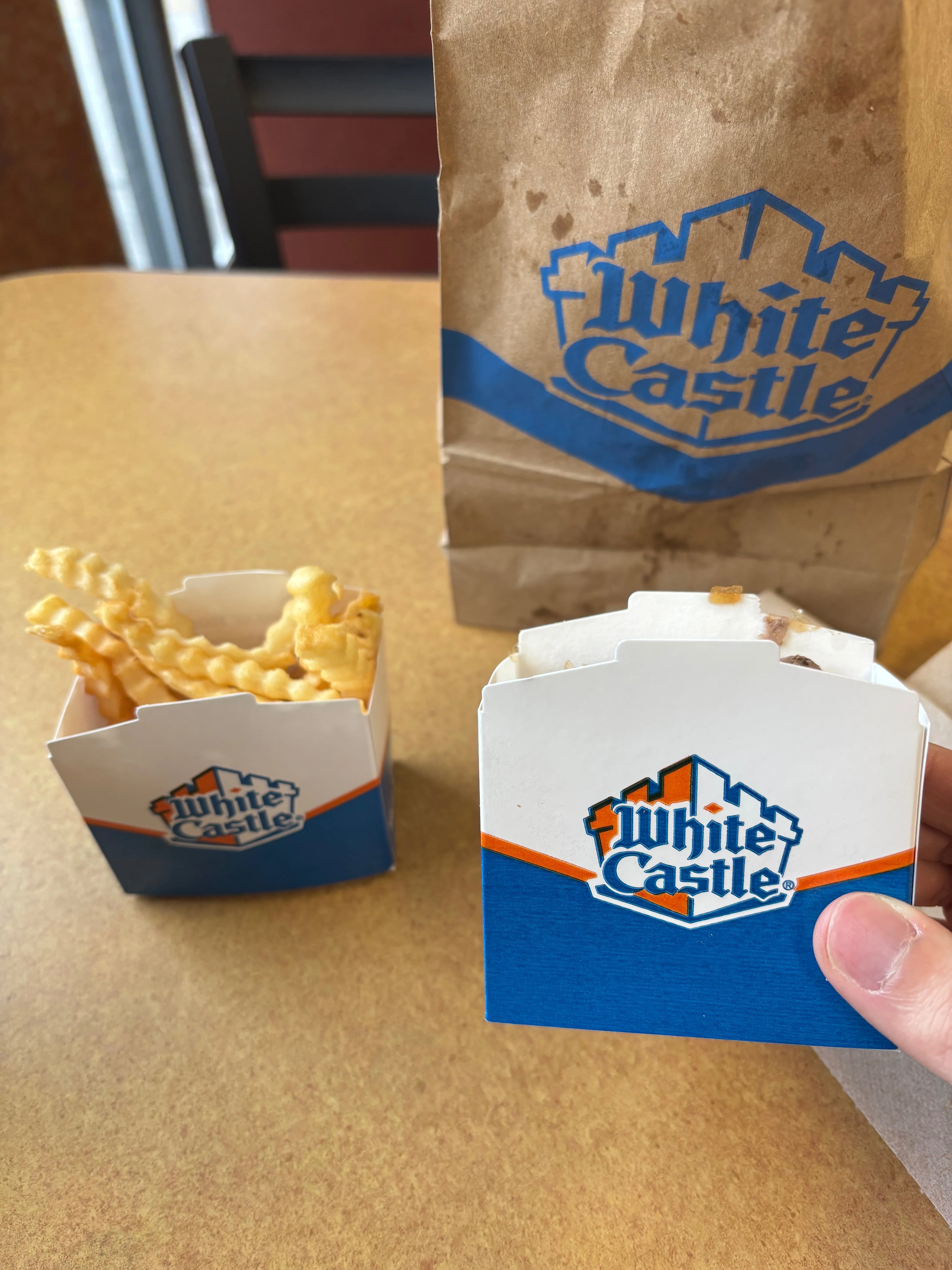 ホワイトキャッスル「こういうのでいいんだよ」～米国ハンバーガー文化 