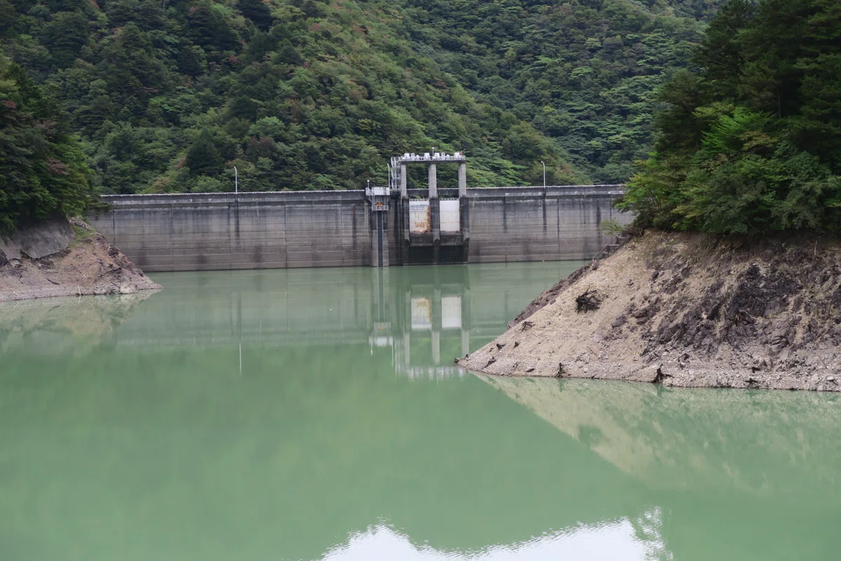 今市ダム 栃木県 ダム湖側 貯水池