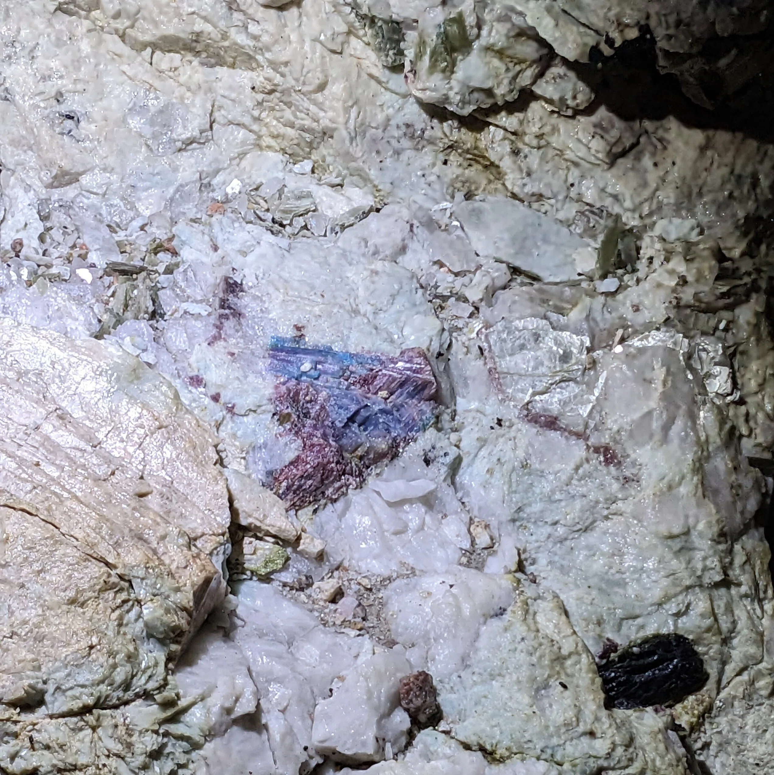 現役稼働中の近代的なパライバ鉱山 BRAZIL PARAIBA MINE｜KyaraPLUS