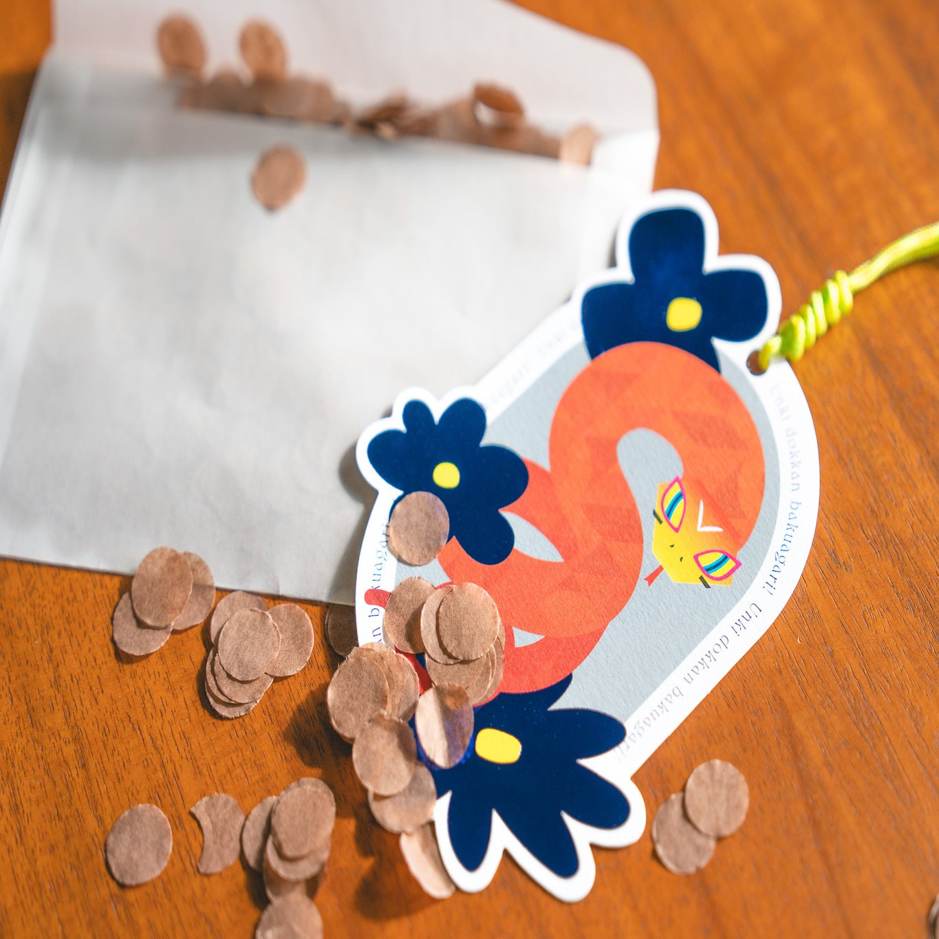 仕掛け盛りだくさん！年賀状でコミュニケーションを生む実験。｜とびラボ