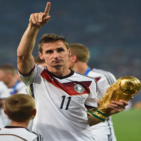 サッカー ドイツ代表ユニフォーム W杯 決勝モデル ミロスラフ・クローゼ 歴代最高のW杯レジェンド達 ＃18｜ルート24