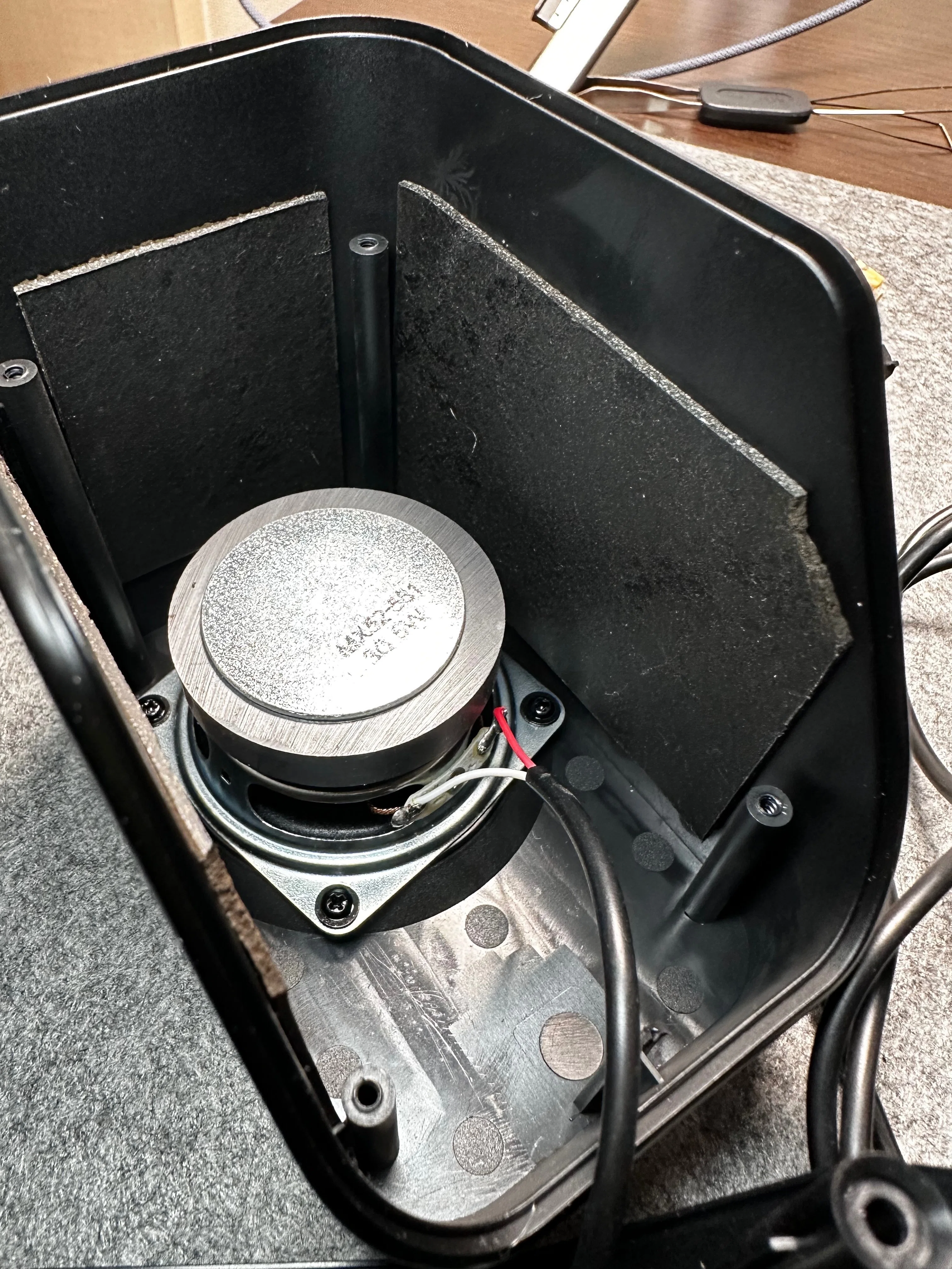1500円のスピーカーを3000円の音にする｜XAQUA