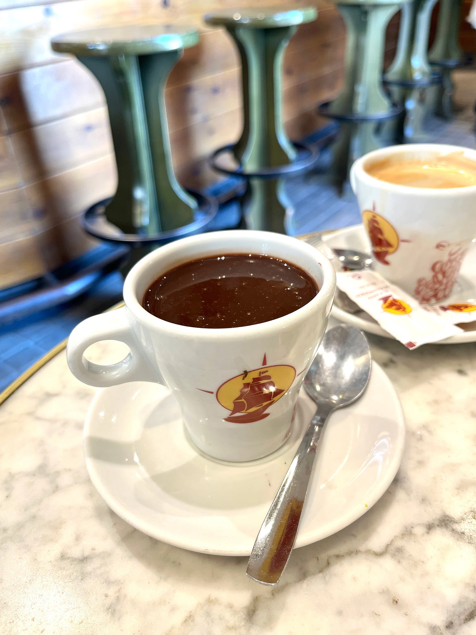 スペインのチョコは飲んでも食べても最高｜わん吉