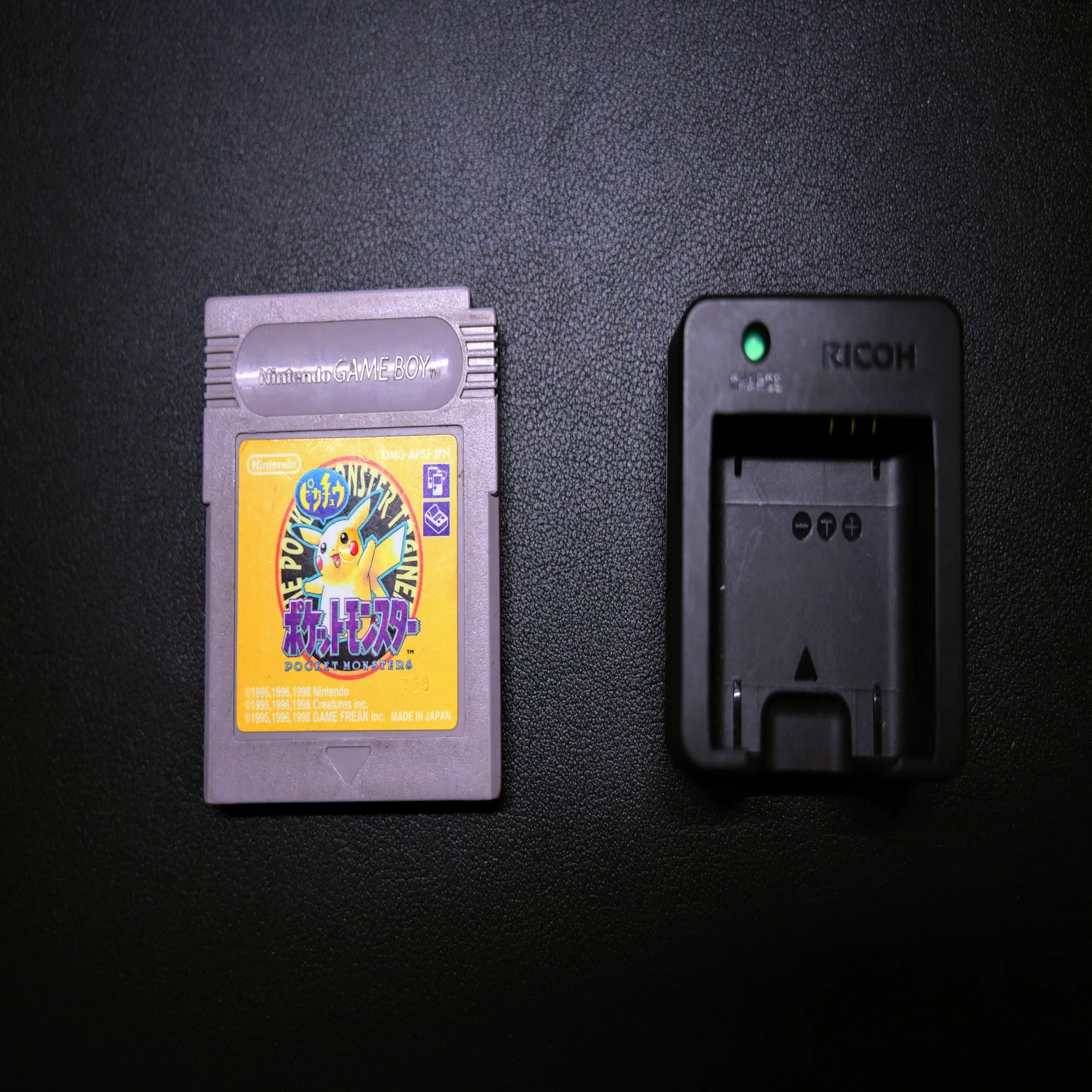 GR3買えたら必ずバッテリーも合わせて入手してほしい(できれば充電器も 