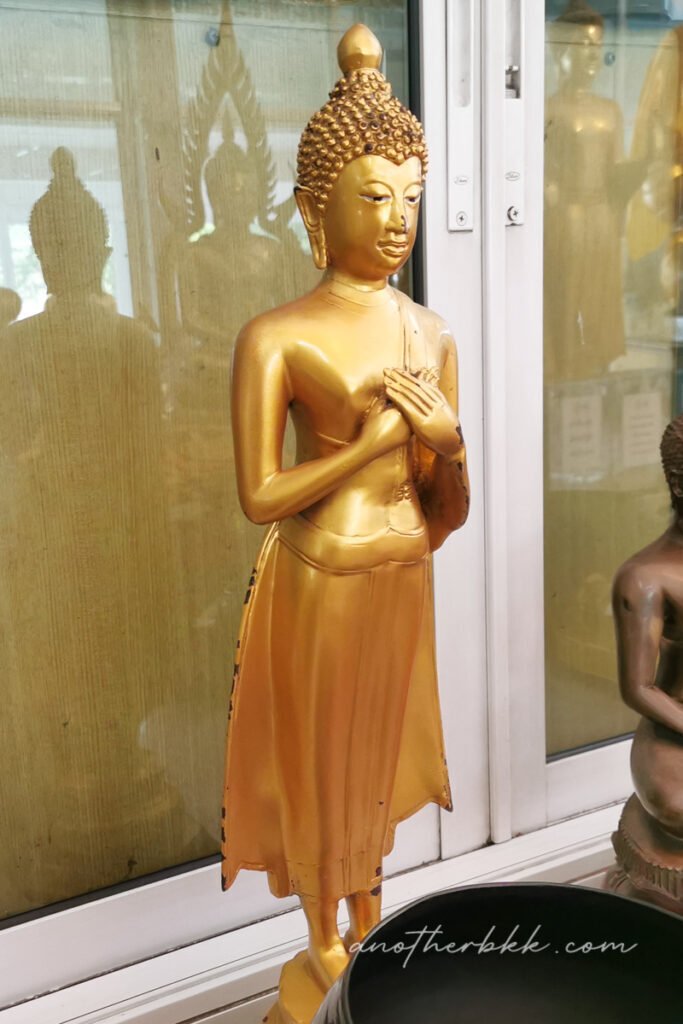タイ】生まれた曜日ごとの仏像｜anotherbkk