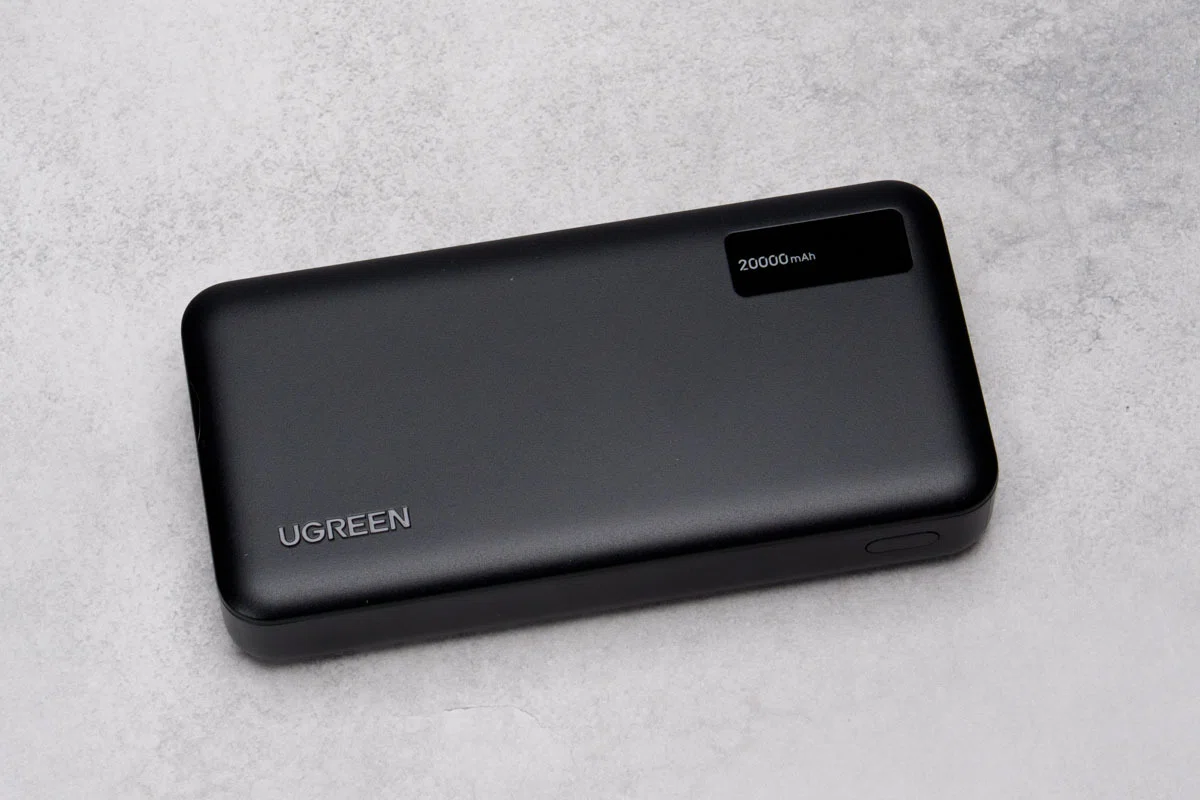 コスパ抜群】UGREENの20000mAhの大容量モバイルバッテリーをレビュー