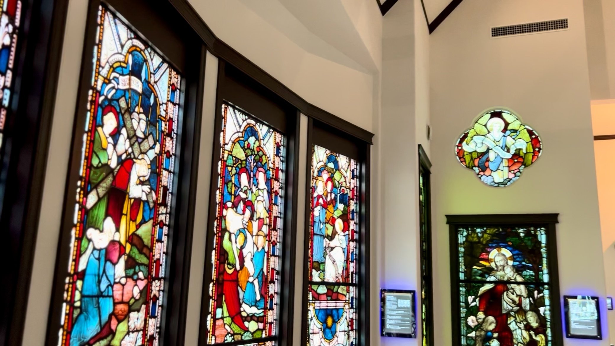 掛川100景 【No.76】 掛川ステンドグラス美術館｜掛川市