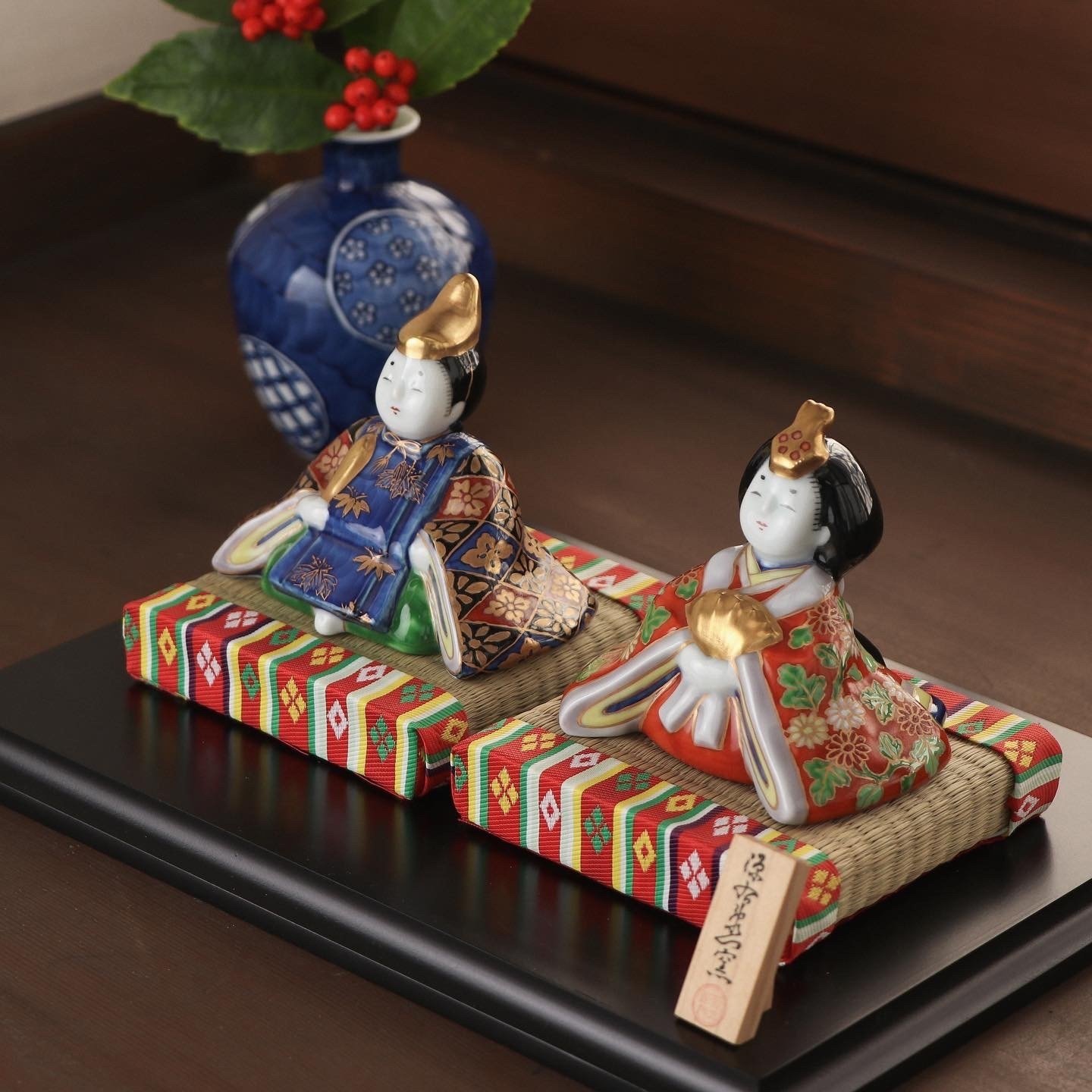 香炉　巻物　陶器 有田　お正月　ひな祭り　インテリア 有田雛のやきものまつり開催中！ショールーム春のディスプレイの