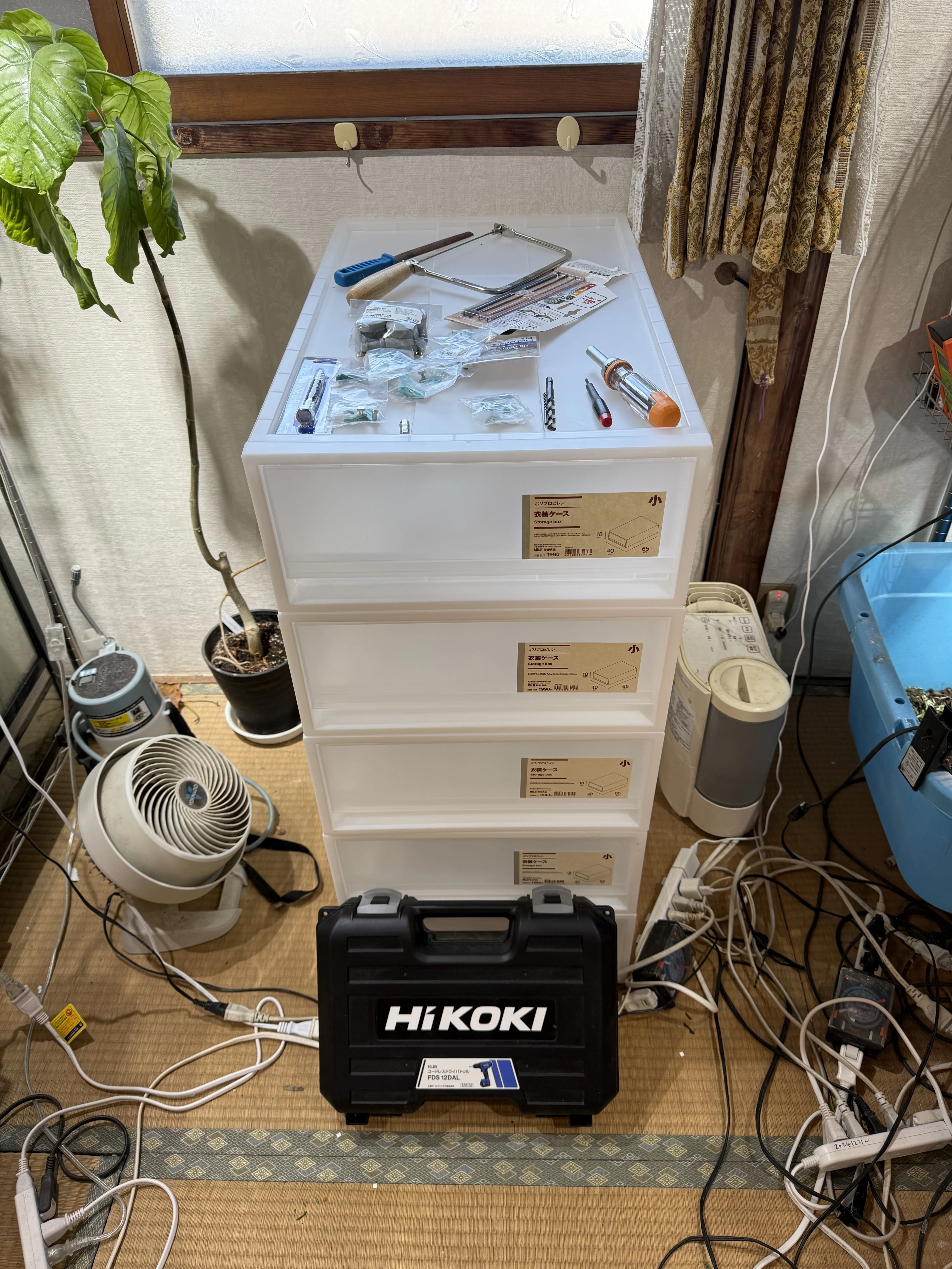 衣装ケースを使った蛇用ケージのDIY！材料・注意点・改善点まとめ