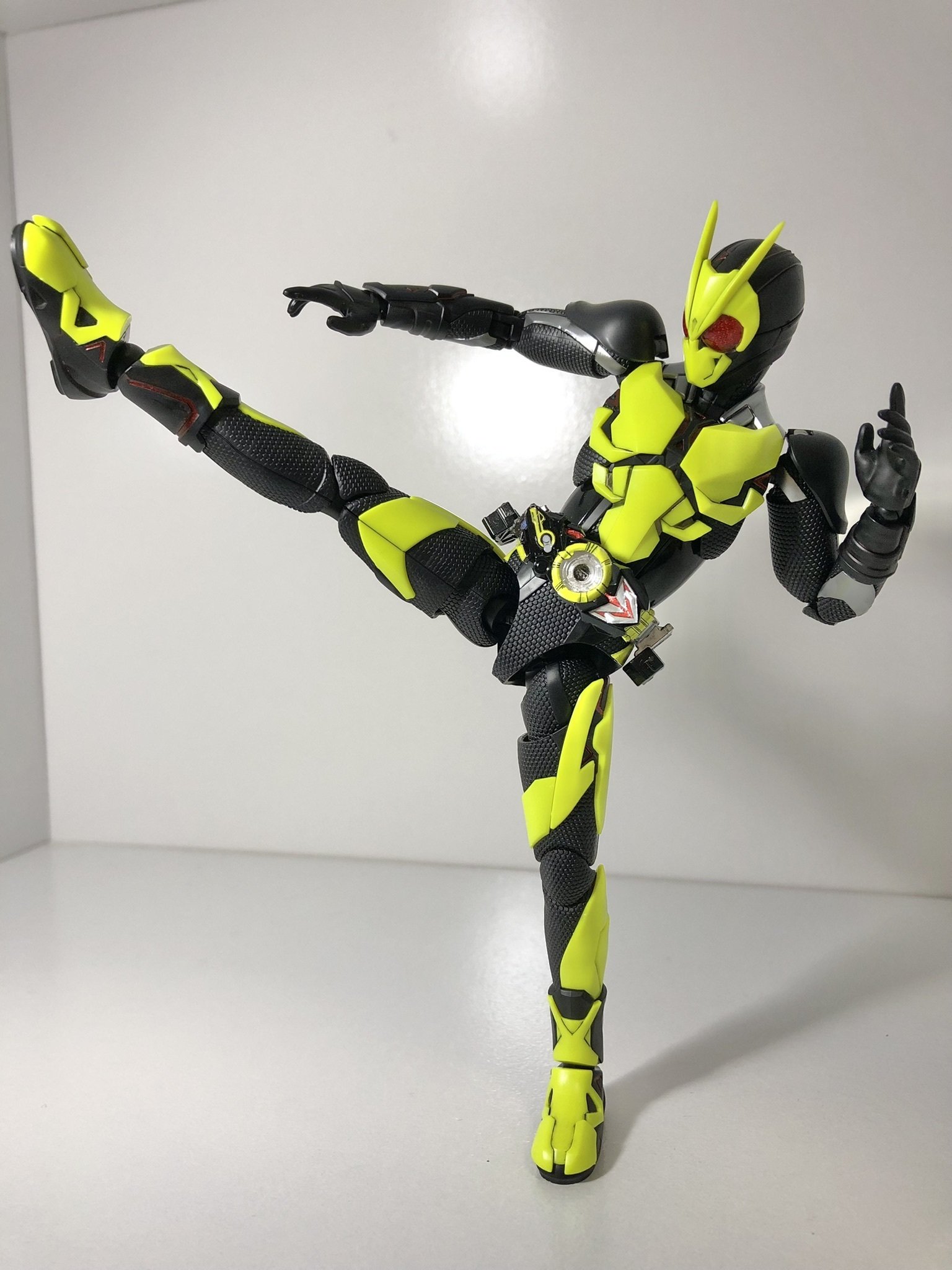 Figure-ライズ！プラモのゼロワンに挑む｜ろお