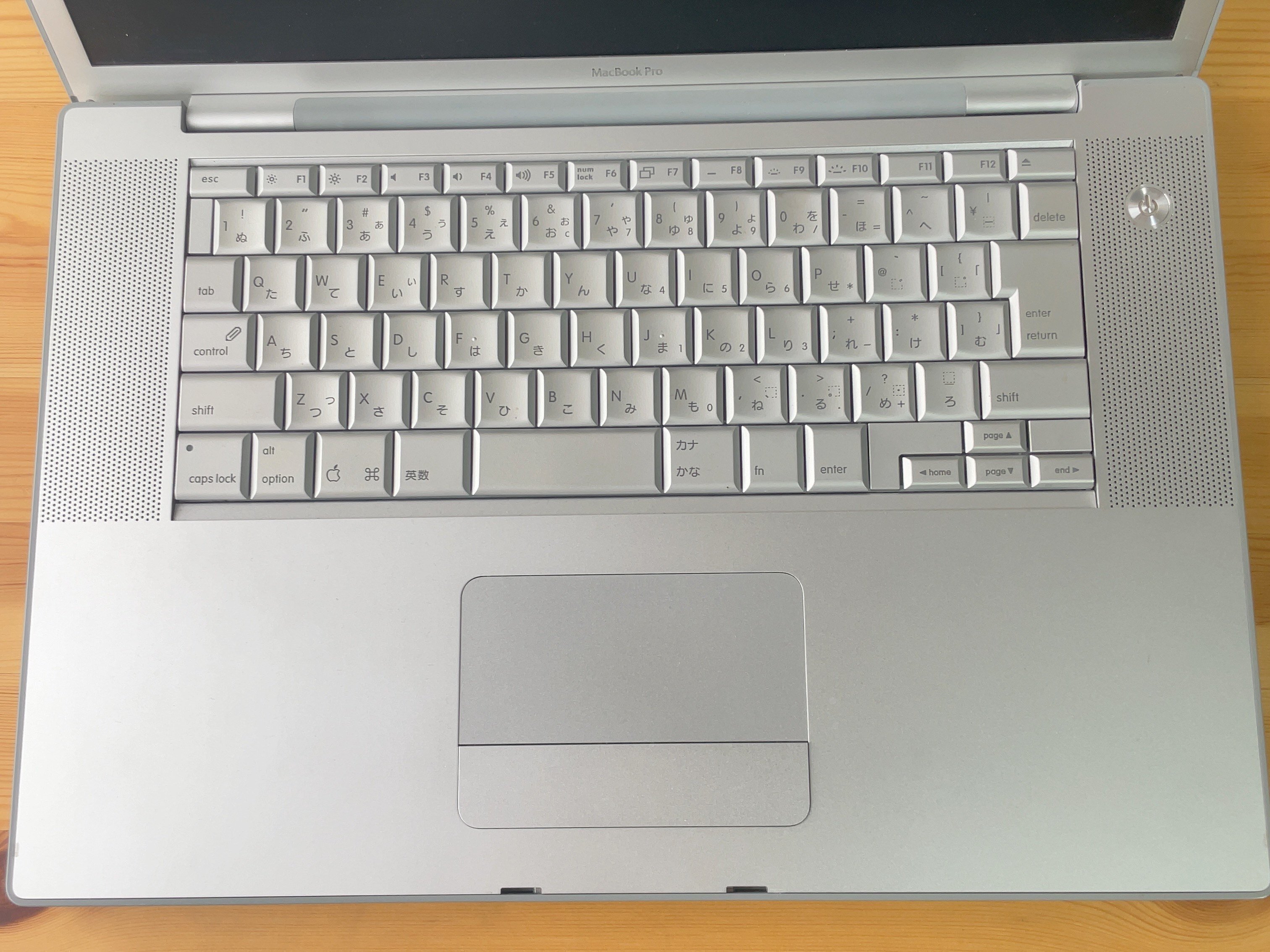 ノスタルジックMac】MacBookPro 2007 Intel Core 2 Duo ｜ドイのnote