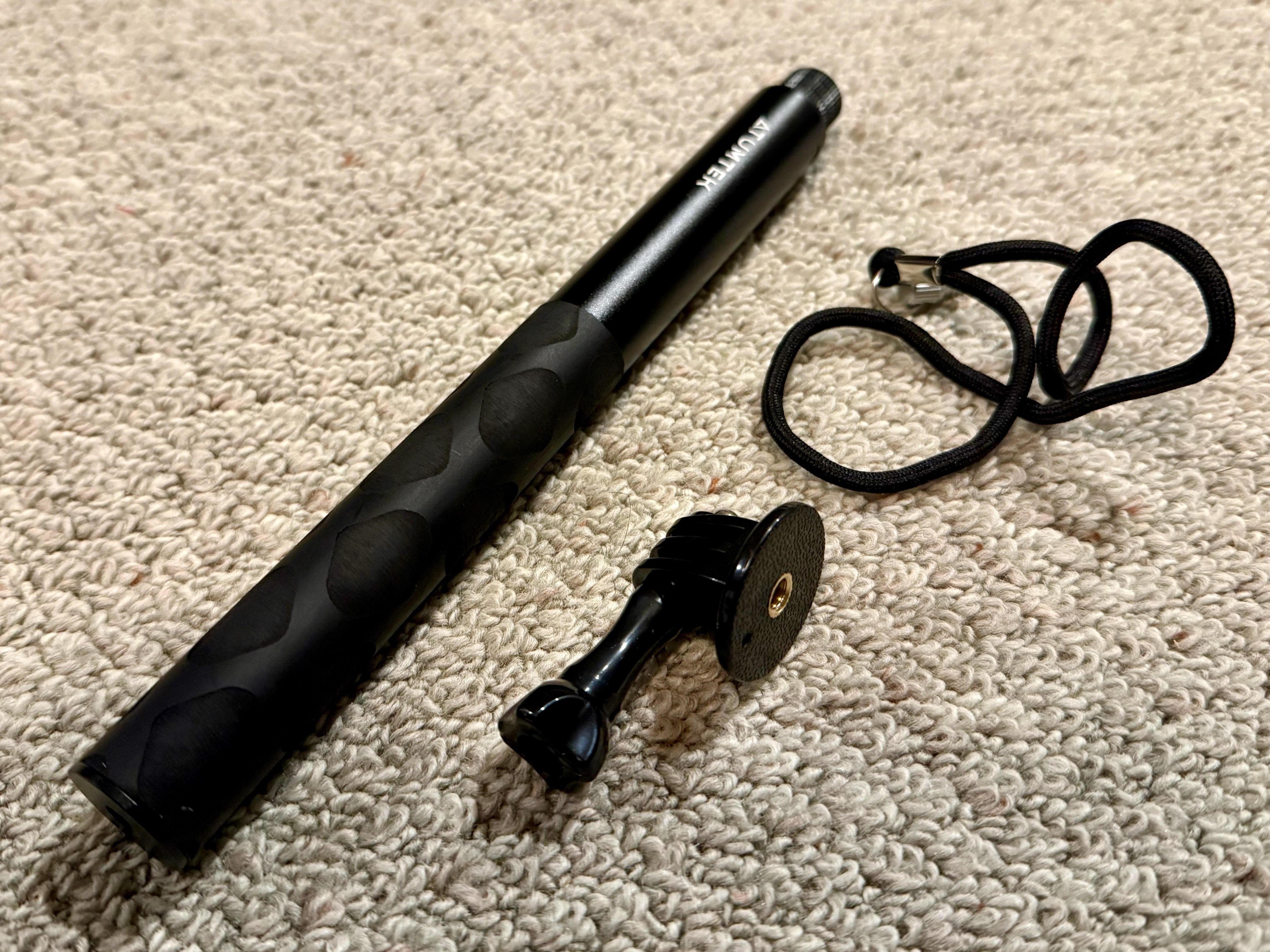 Insta360 X4の自撮り棒が折れてしまったのでATUMTEKの互換品を