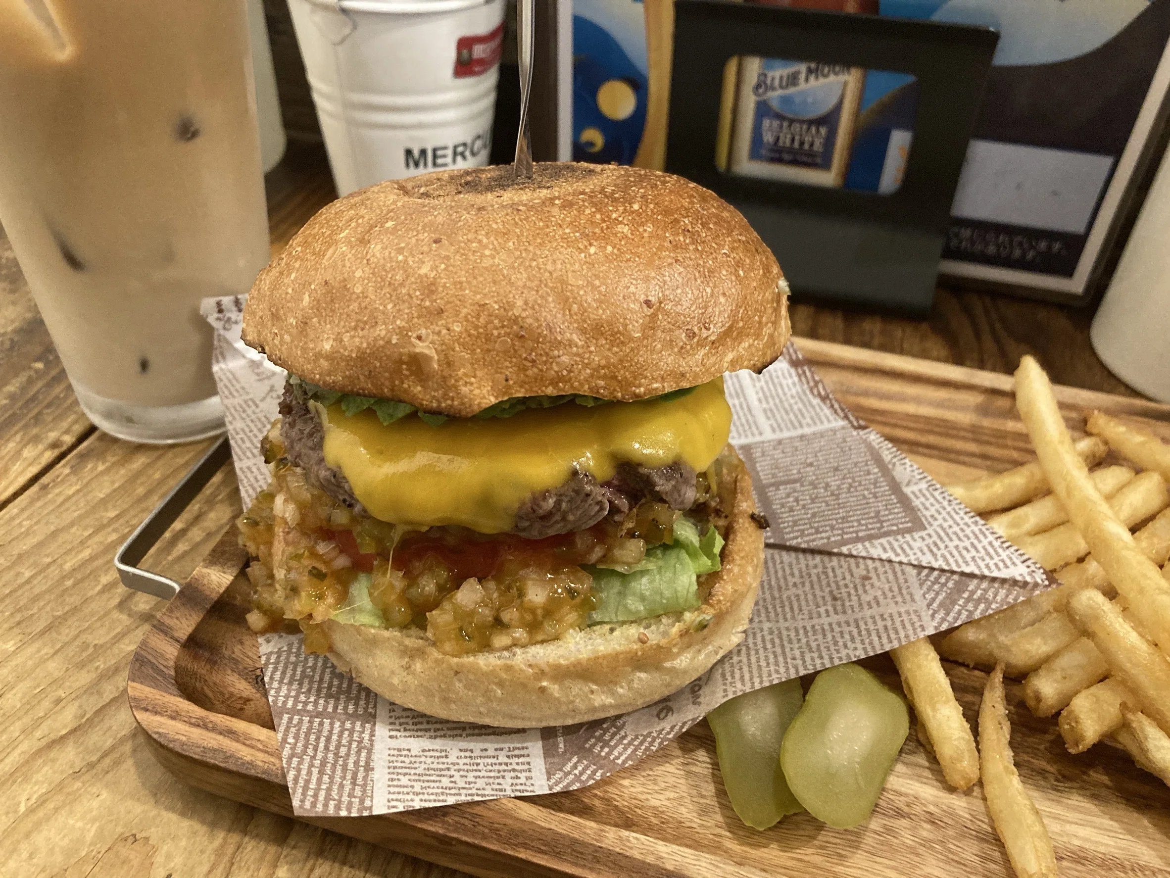 日本橋ランチ4選、ハンバーガー編｜エムティーハウス