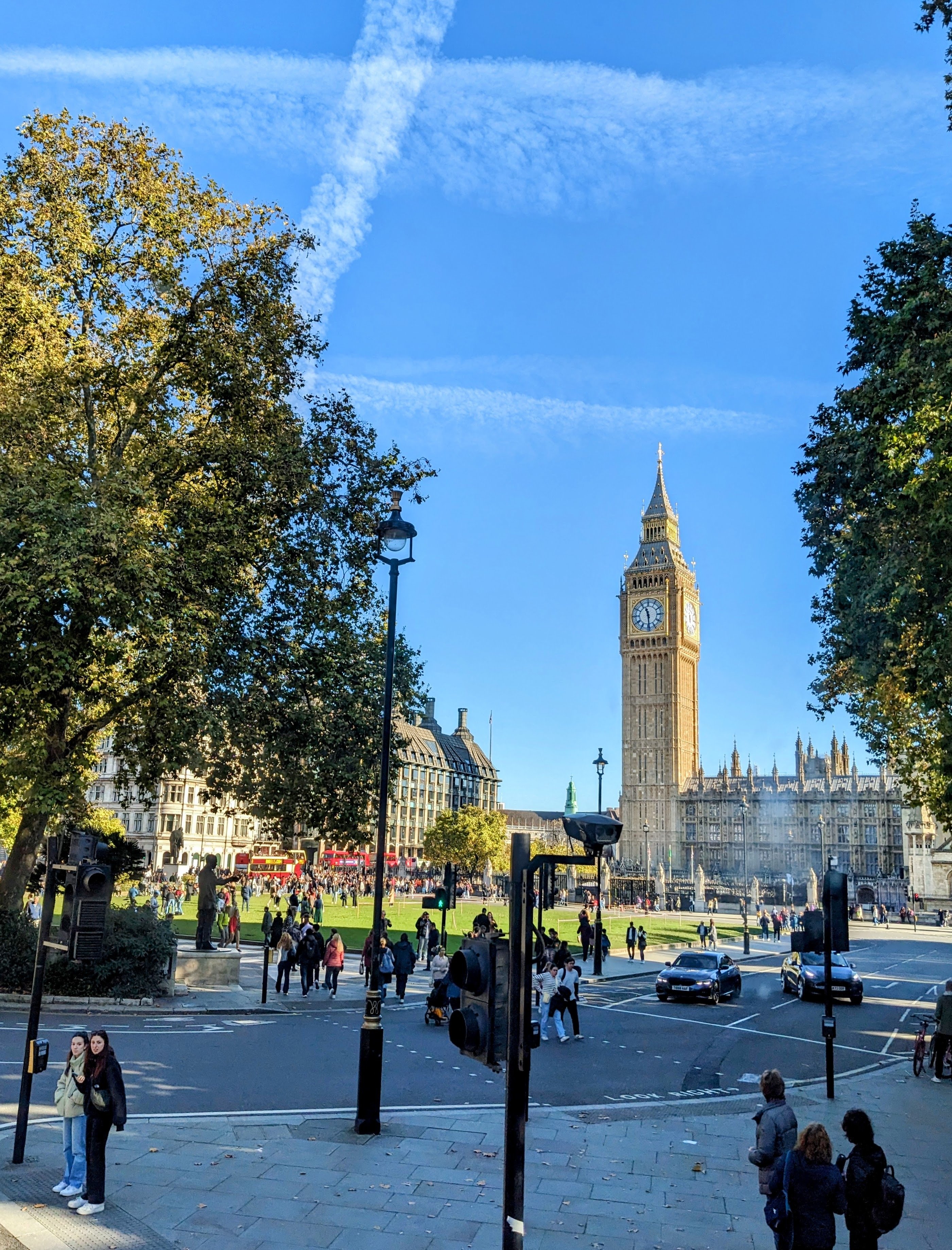 イギリス】 観光にもオススメのロンドンバス (Route 24)｜f00b4r