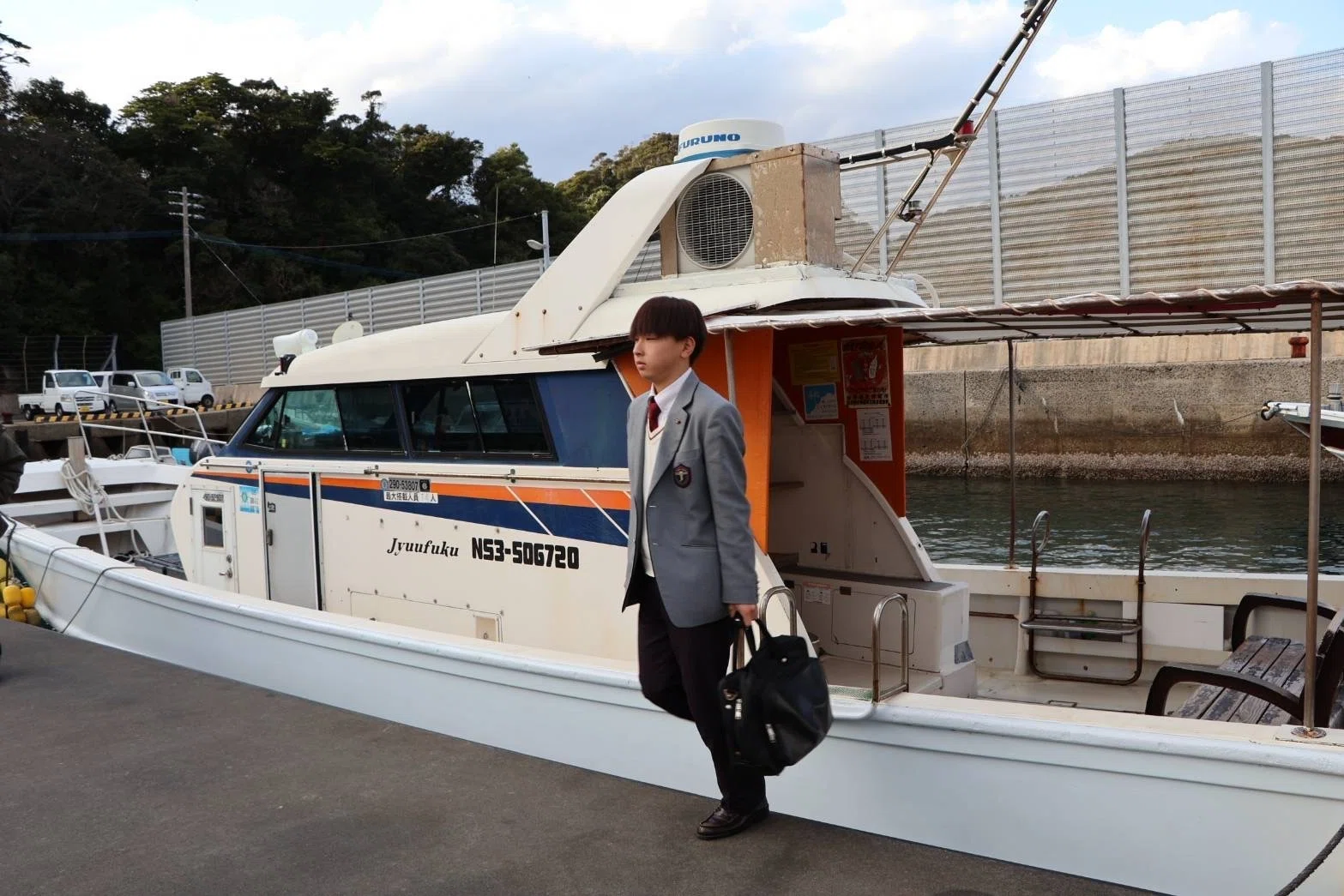 長崎県の離島・高島の子供たちの未来をつなぐために。海上交通の改善に