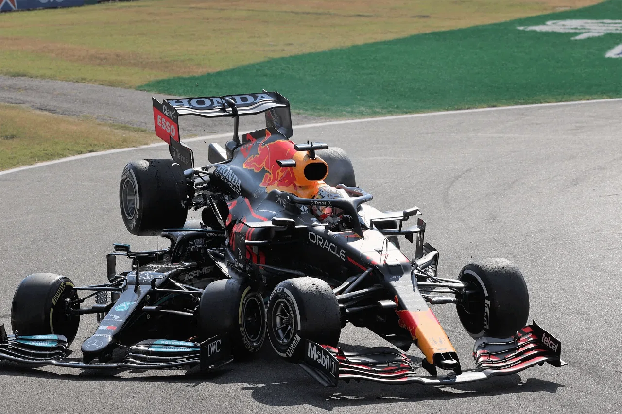 F1 15年ベテル、フェルスタッペン、ハミルトン（ワールドチャンピオン