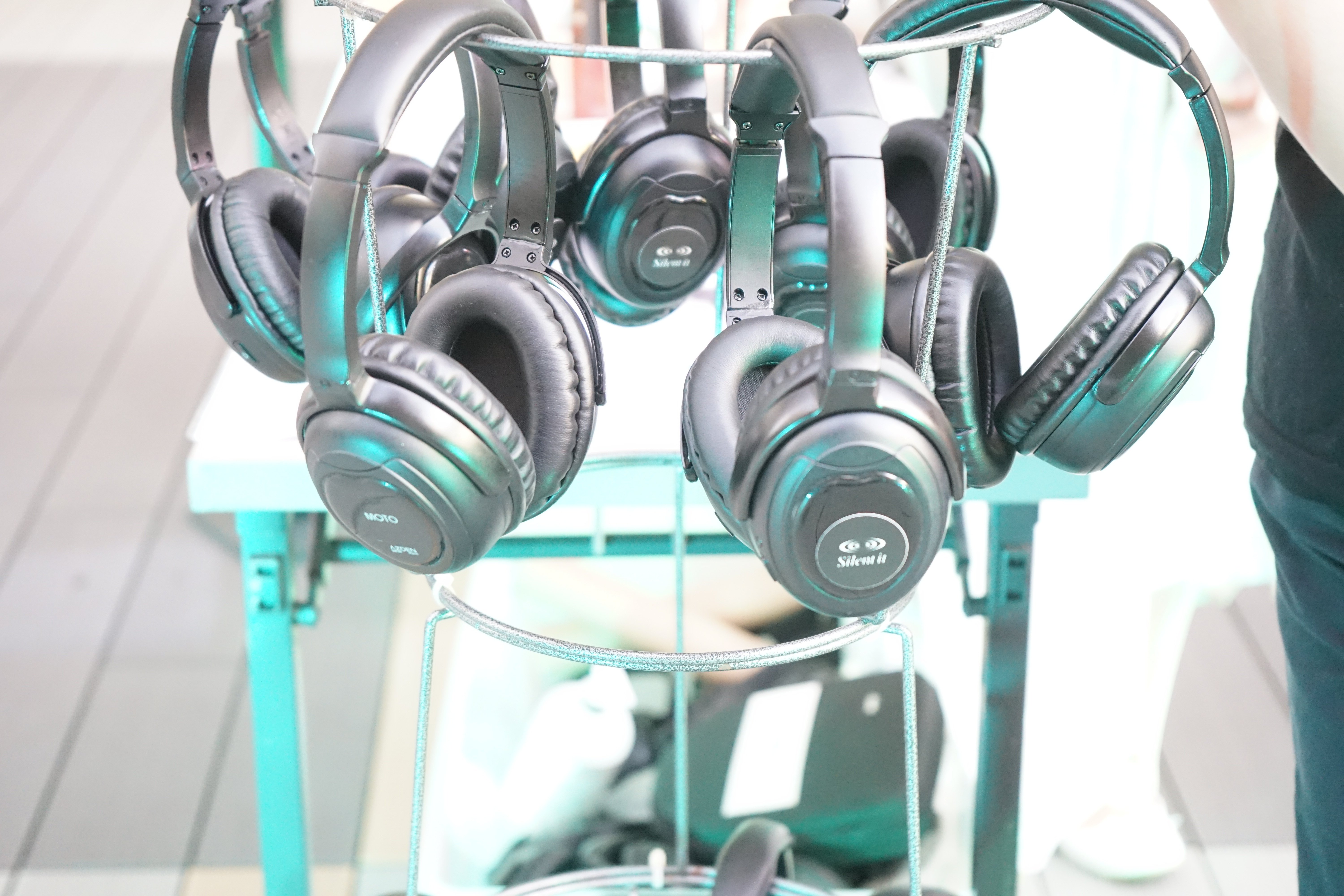 静寂が描く未来：サイレントディスコ×アート×テクノロジーの革新と展望