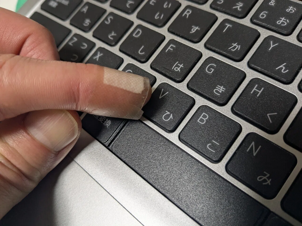 ノートPCのキーボードが破損｜デザイン思考と本質追究を楽しもう♫