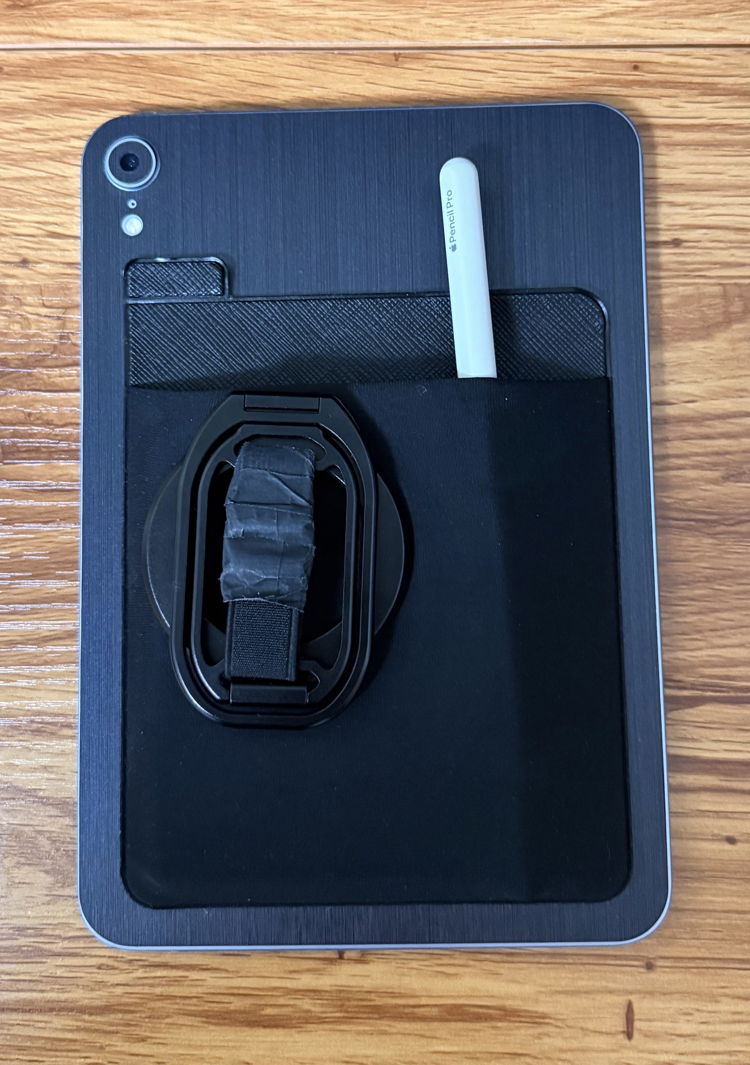 iPad mini】薄型モバイルバッテリー（MATECH）も、シンデレラフィット