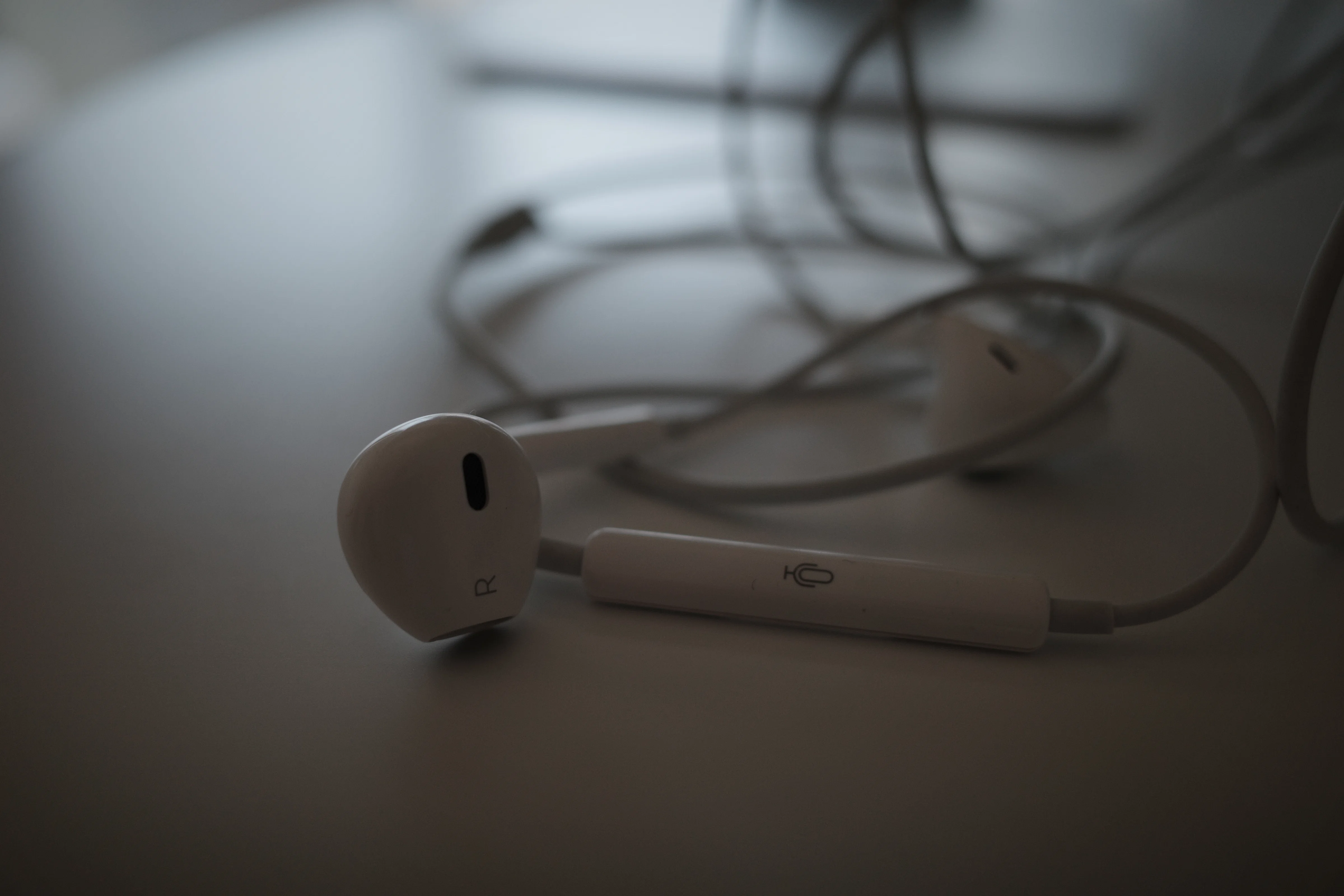 Nothing Ear(a)を使ってワイヤレスイヤホンの価値を再認識した話｜ena
