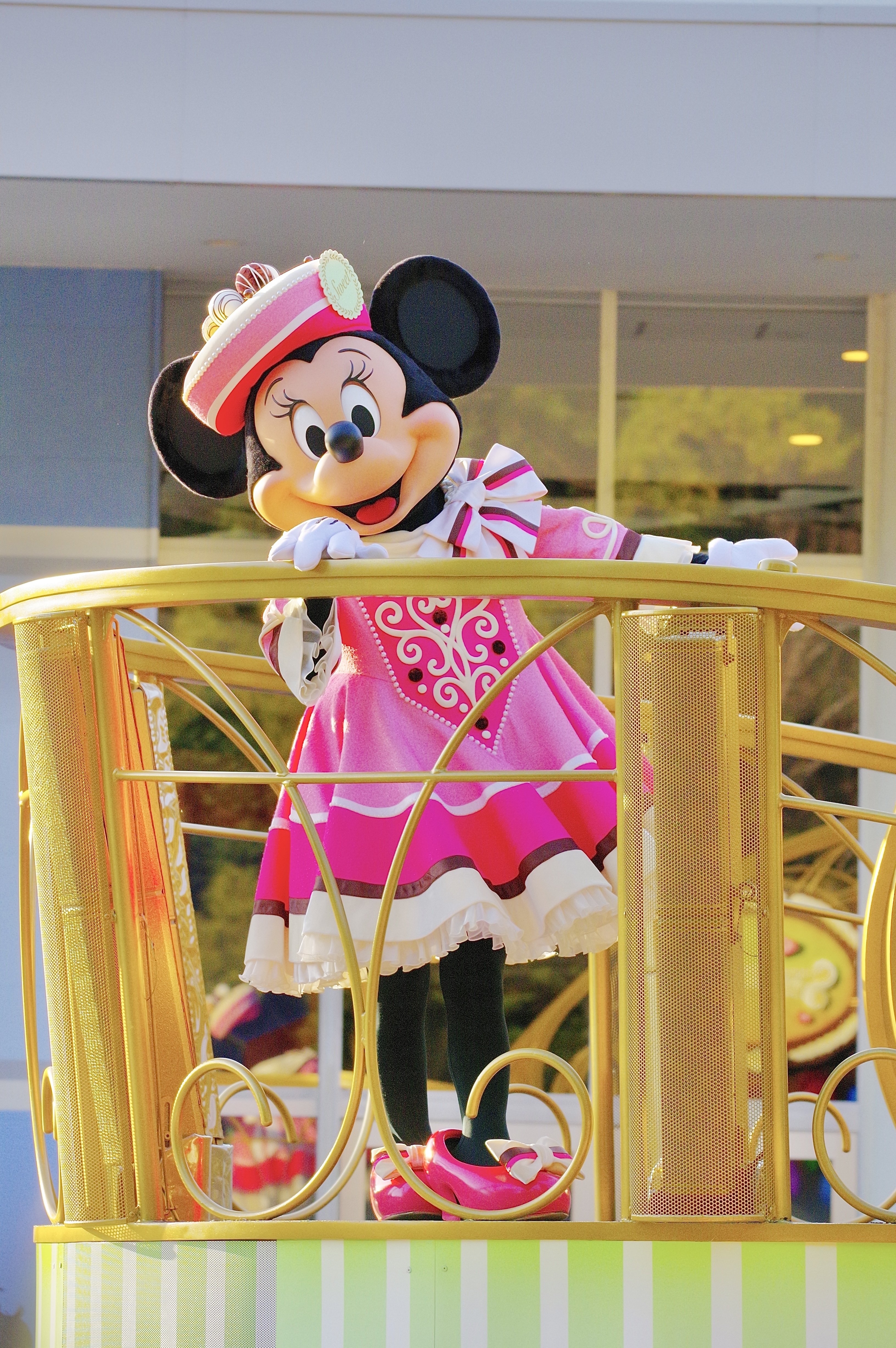 2月土曜の子連れディズニーランドレポ｜わら🎀3y+🥚🦕