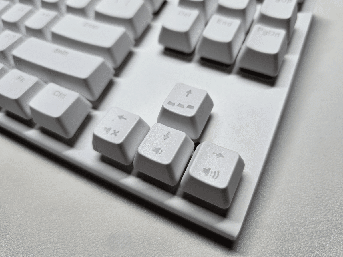 リアルフォース GX1 ホワイト JIS配列 45g 製品 - GX1 キーボード | REALFORCE | 日本製プレミアム