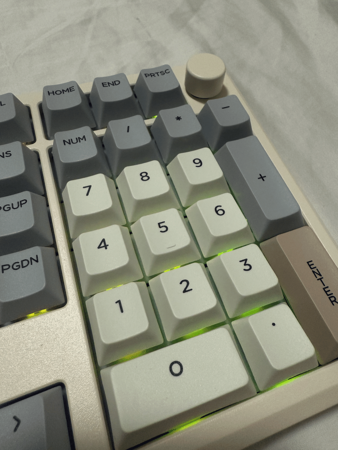 キーボードレビュー】EPOMAKER Galaxy100使ってみた(PR)｜くまンモ