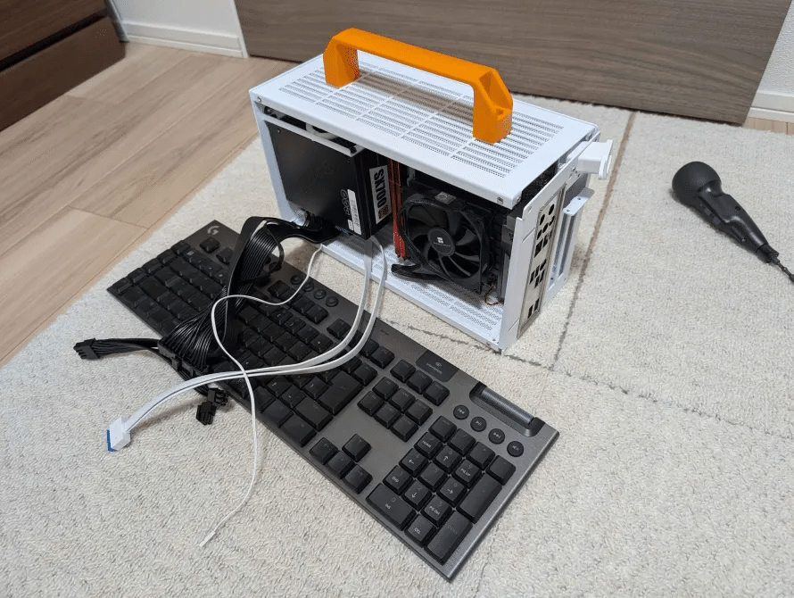 自作PC Custom PC] Building a really small gaming PC 11th i5