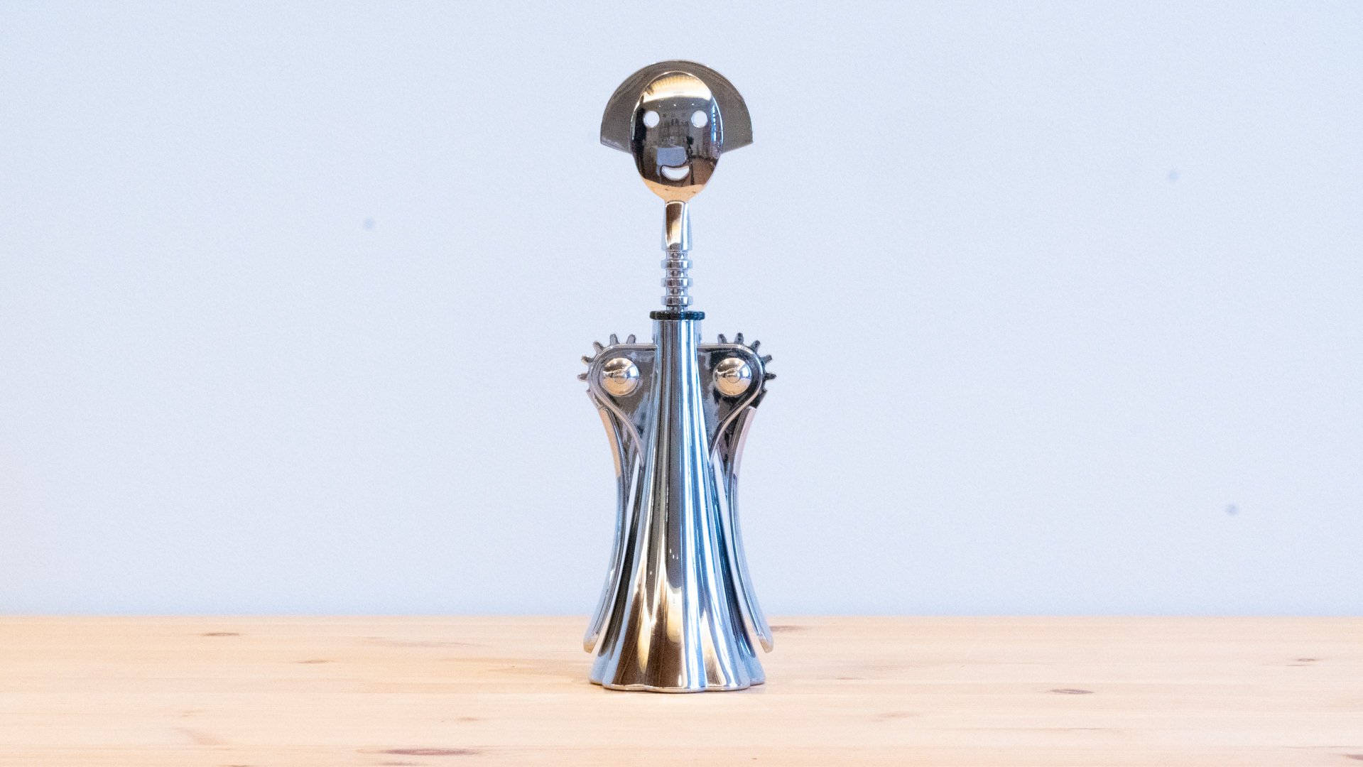 ワインを抜栓したくなるワインオープナーALESSI”ANNAとALESSANDROの