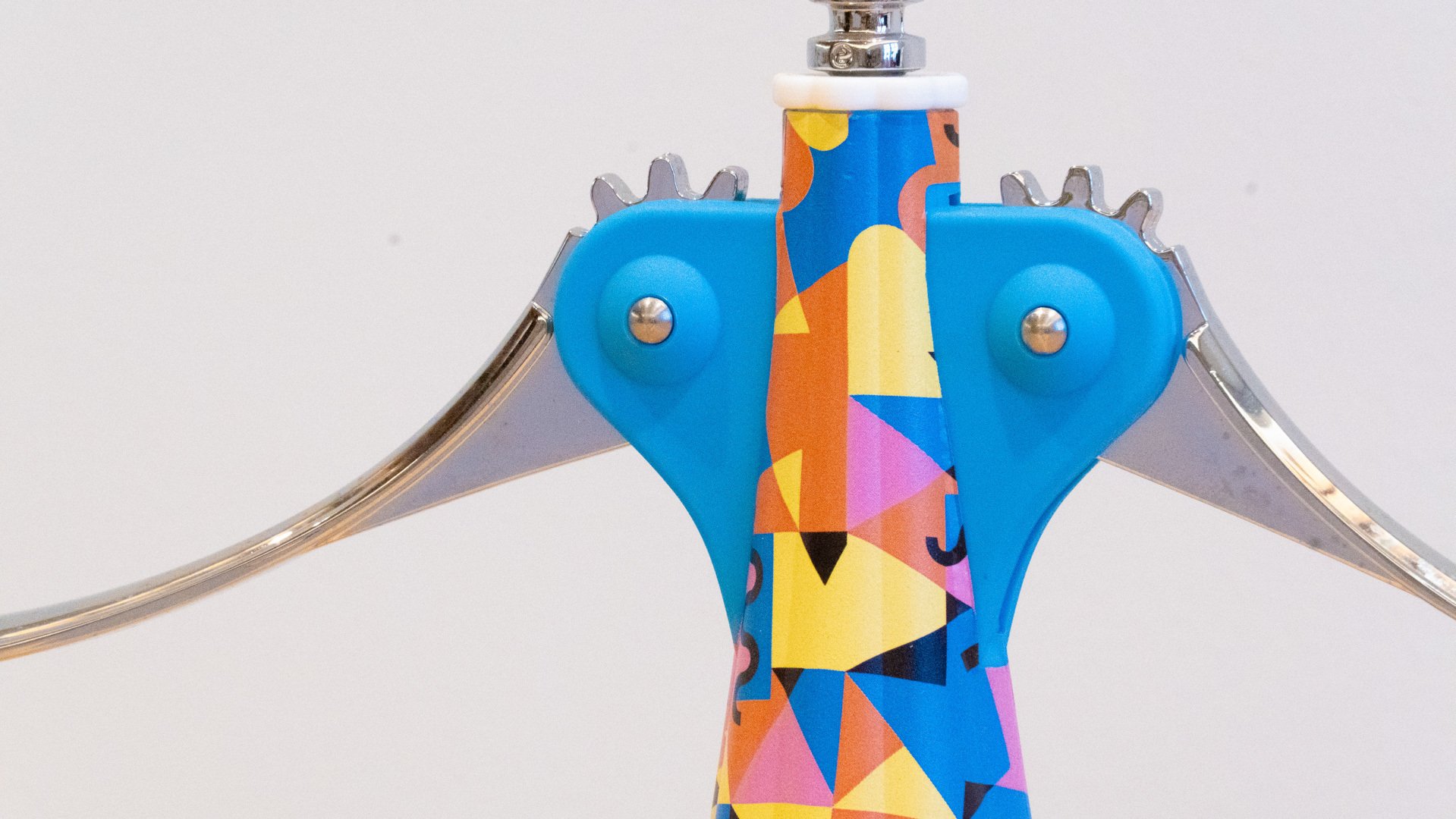 ワインを抜栓したくなるワインオープナーALESSI”ANNAとALESSANDROの